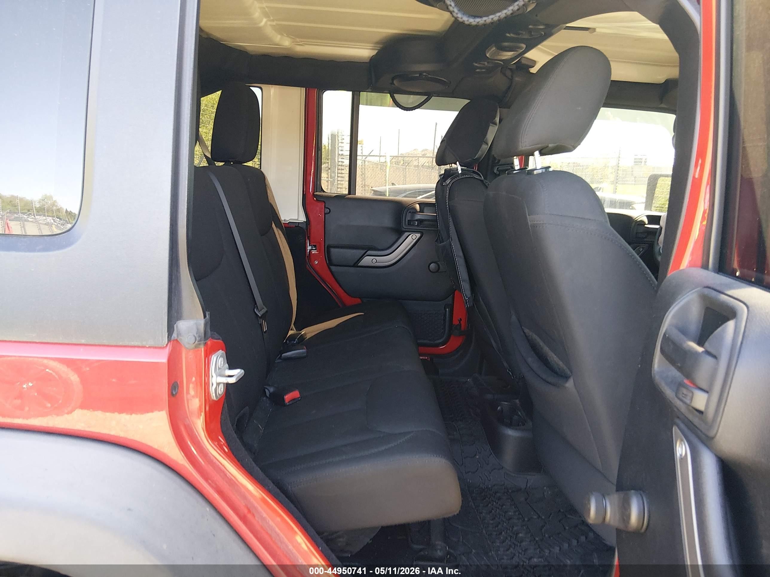 2014 Jeep Wrangler Unlimited Sport Red vin: 1C4BJWDG0EL261733