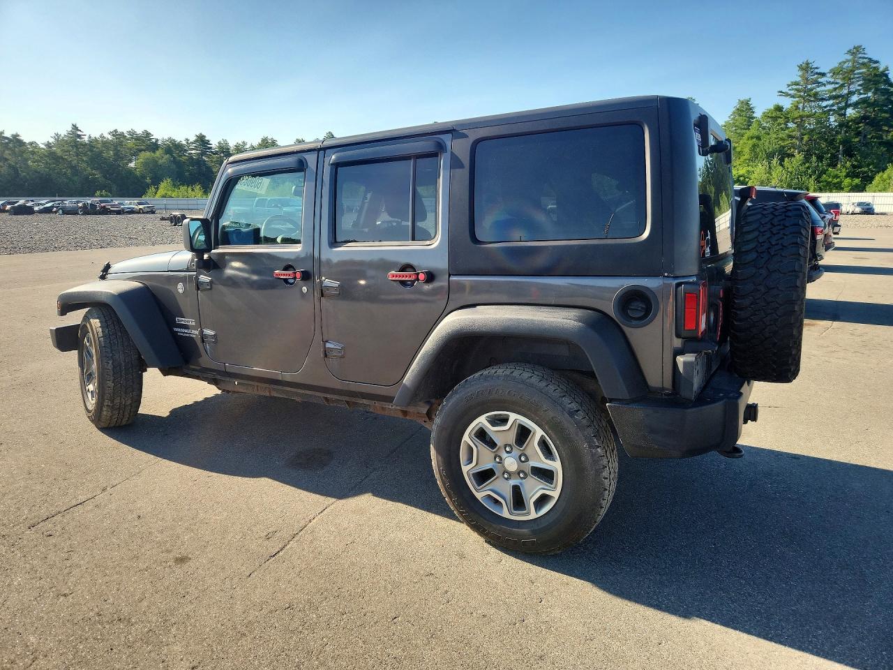 2014 Jeep Wrangler Unlimited Sport Gray vin: 1C4BJWDG0EL265166