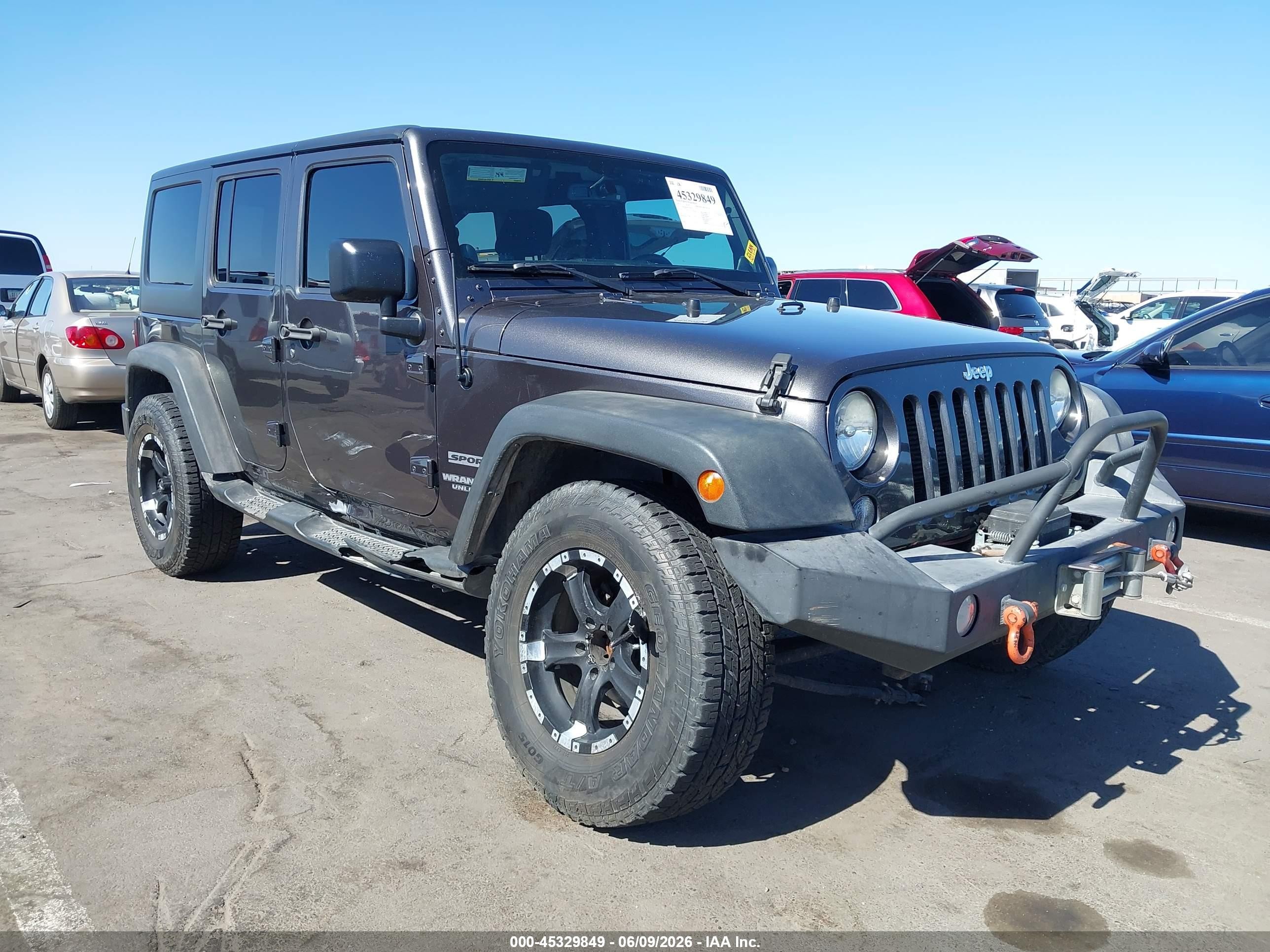 2014 Jeep Wrangler Unlimited Sport Gray vin: 1C4BJWDG0EL265250