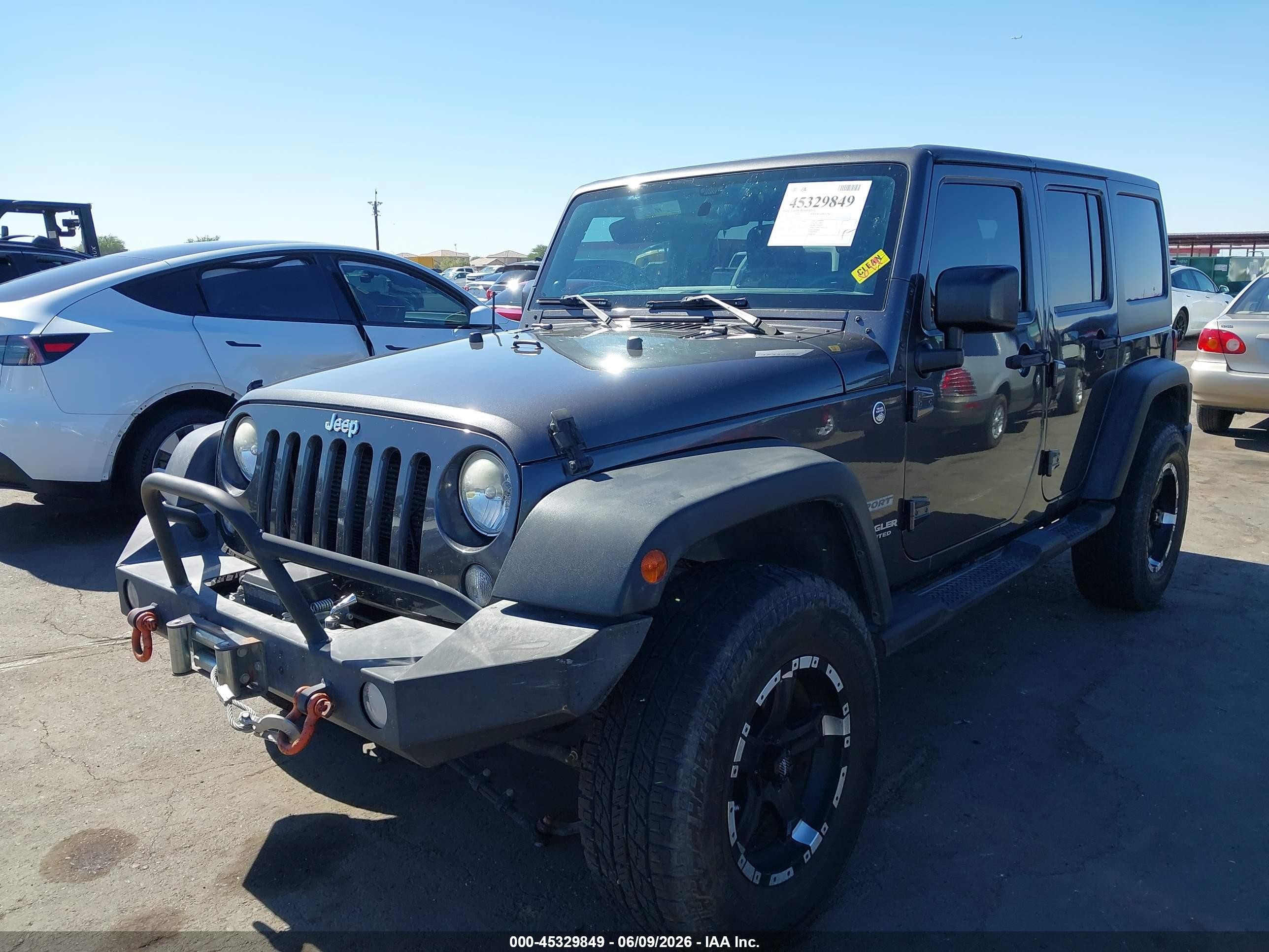 2014 Jeep Wrangler Unlimited Sport Gray vin: 1C4BJWDG0EL265250