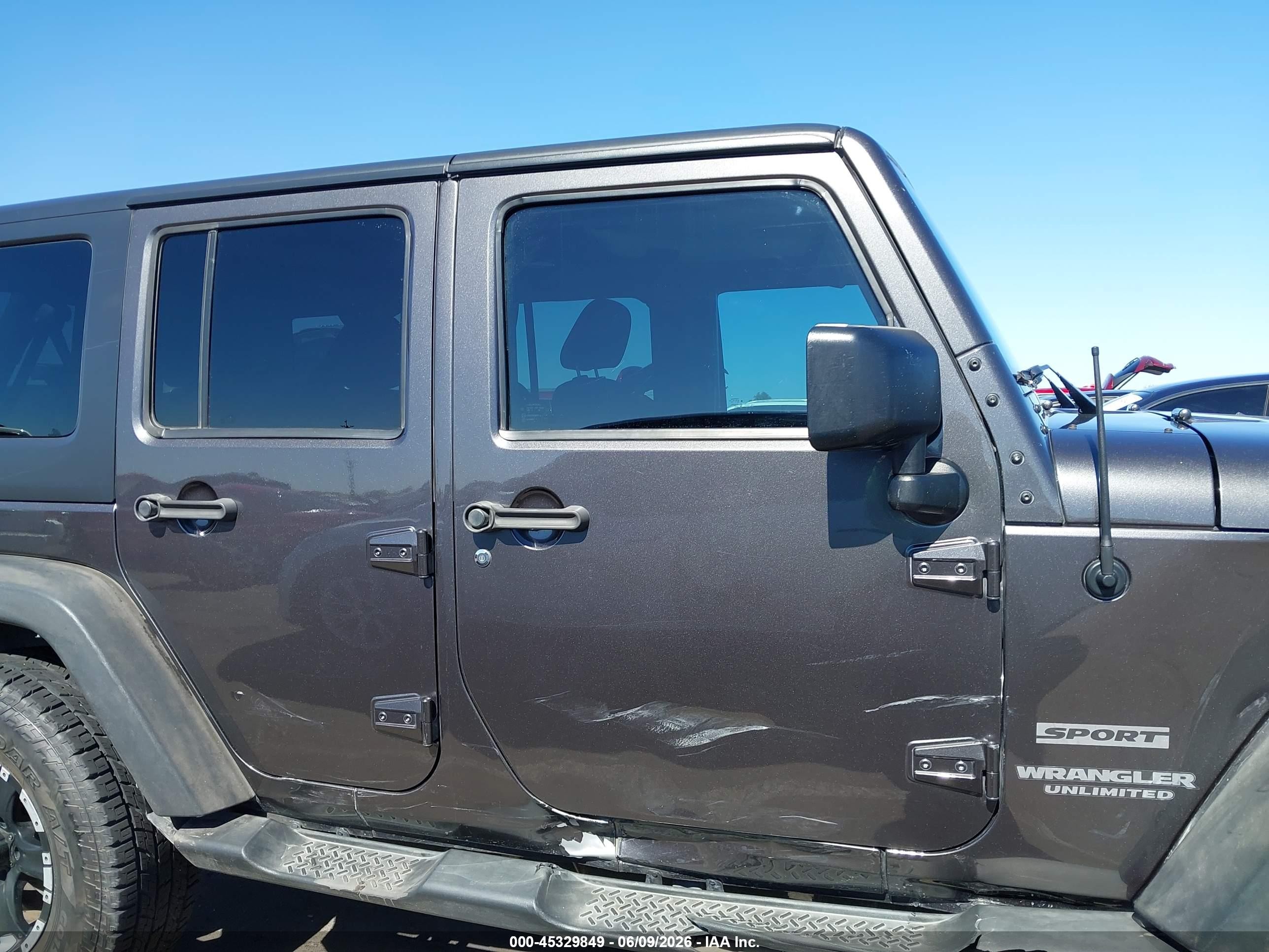 2014 Jeep Wrangler Unlimited Sport Gray vin: 1C4BJWDG0EL265250