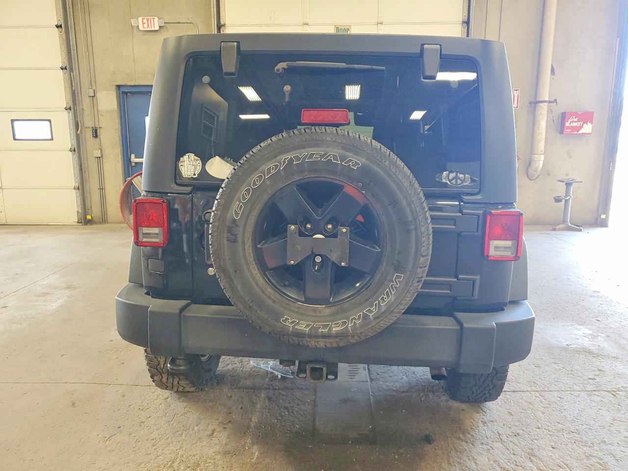 2014 Jeep Wrangler Unlimited Sport Black vin: 1C4BJWDG0EL304404