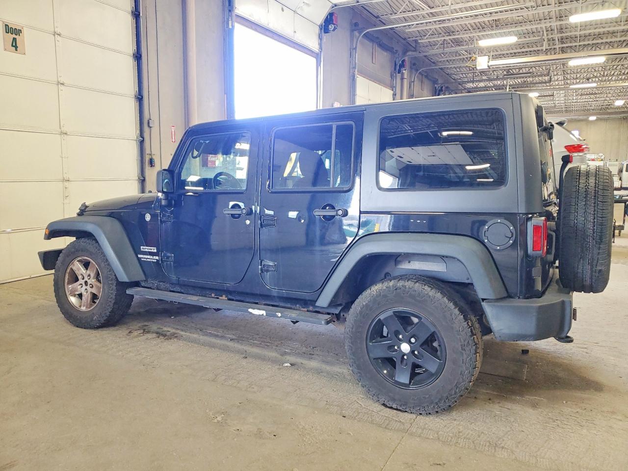 2014 Jeep Wrangler Unlimited Sport Black vin: 1C4BJWDG0EL304404