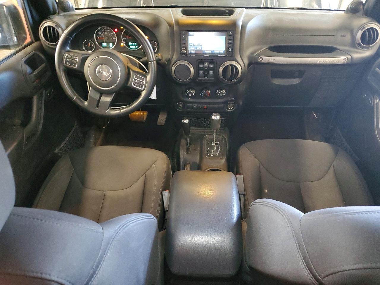 2014 Jeep Wrangler Unlimited Sport Black vin: 1C4BJWDG0EL304404