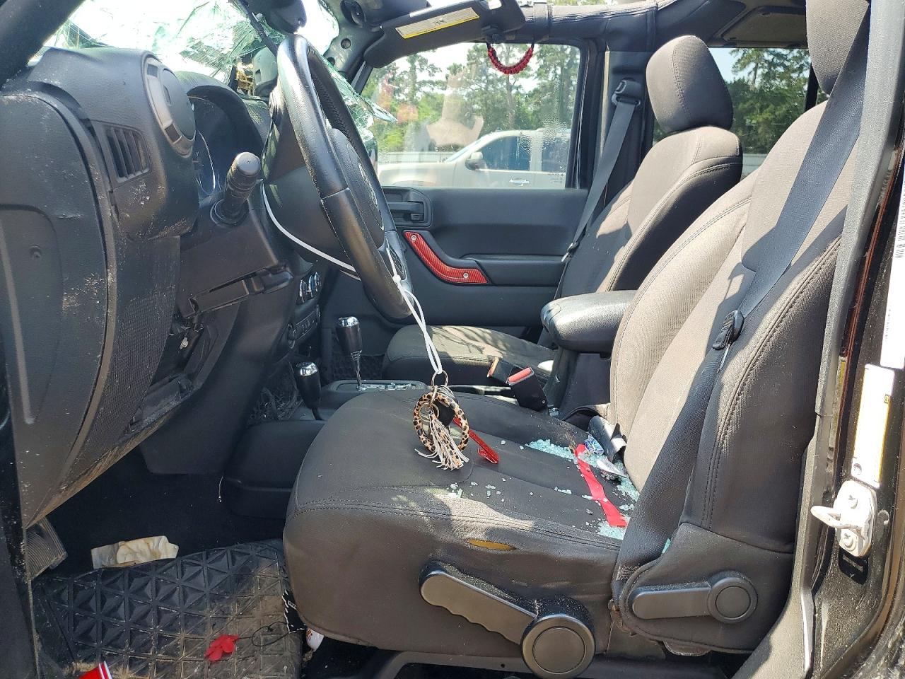 2015 Jeep Wrangler Unlimited Sport Black vin: 1C4BJWDG0FL511201