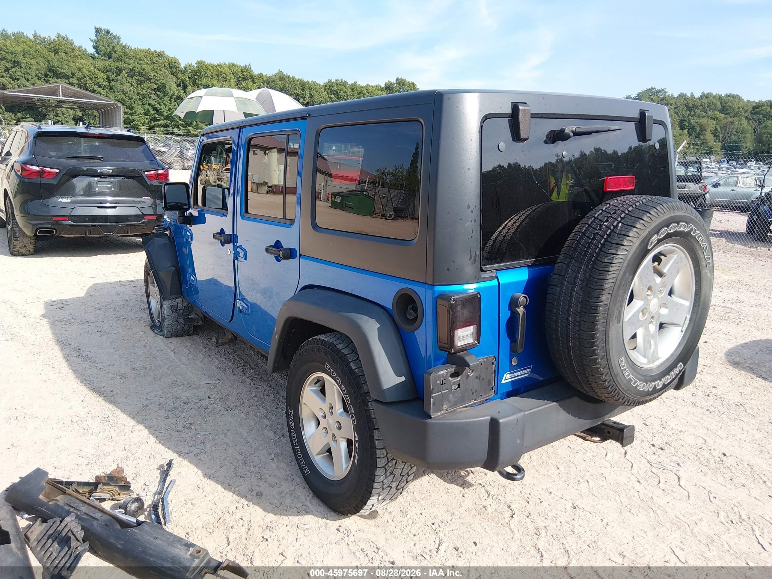 2015 Jeep Wrangler Unlimited Sport Синий vin: 1C4BJWDG0FL523218