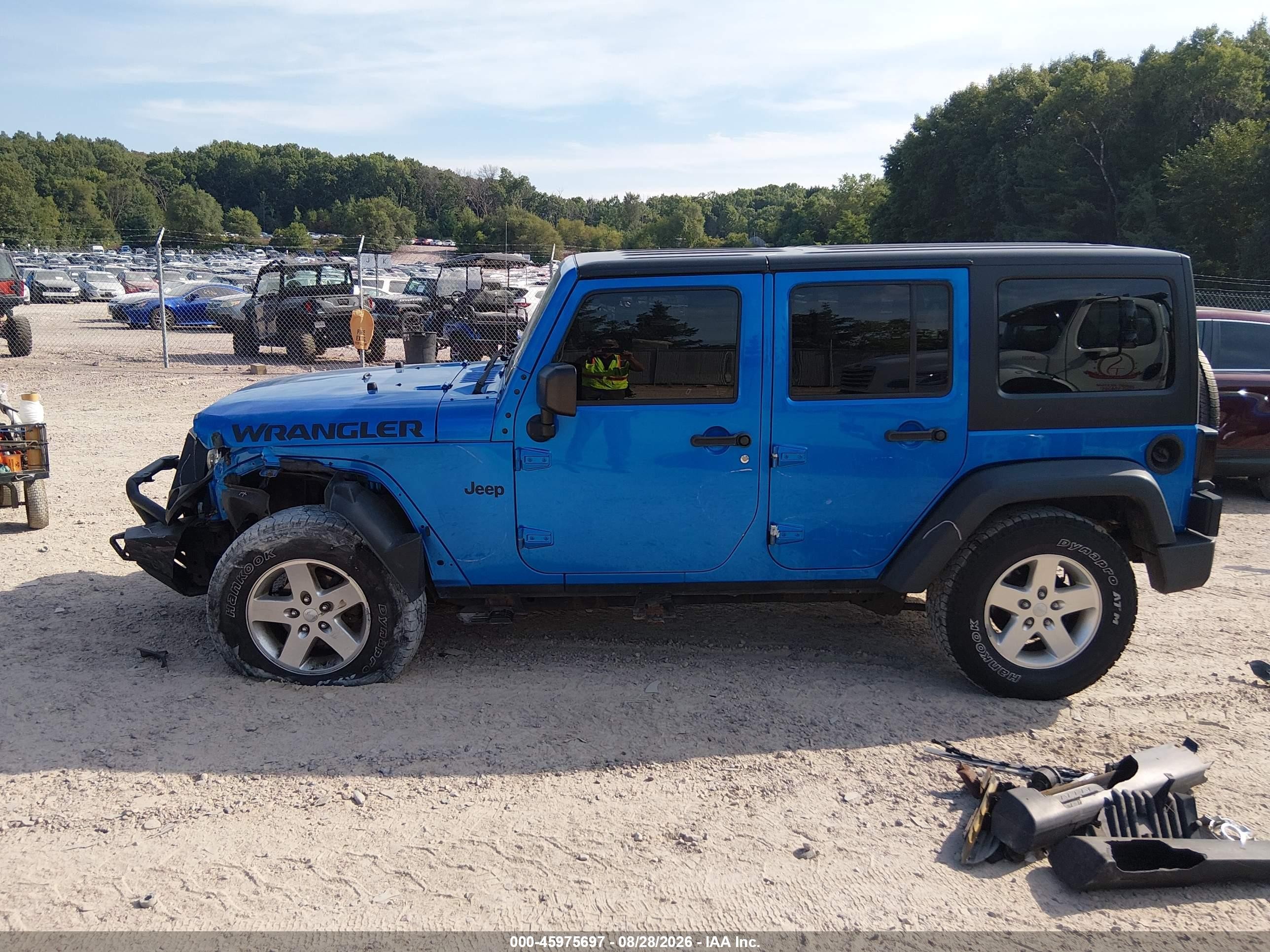 2015 Jeep Wrangler Unlimited Sport Синий vin: 1C4BJWDG0FL523218