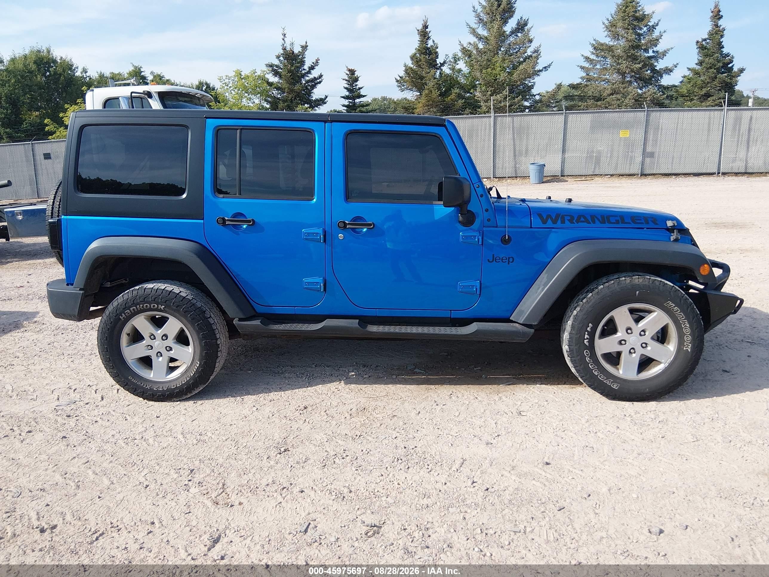 2015 Jeep Wrangler Unlimited Sport Синий vin: 1C4BJWDG0FL523218