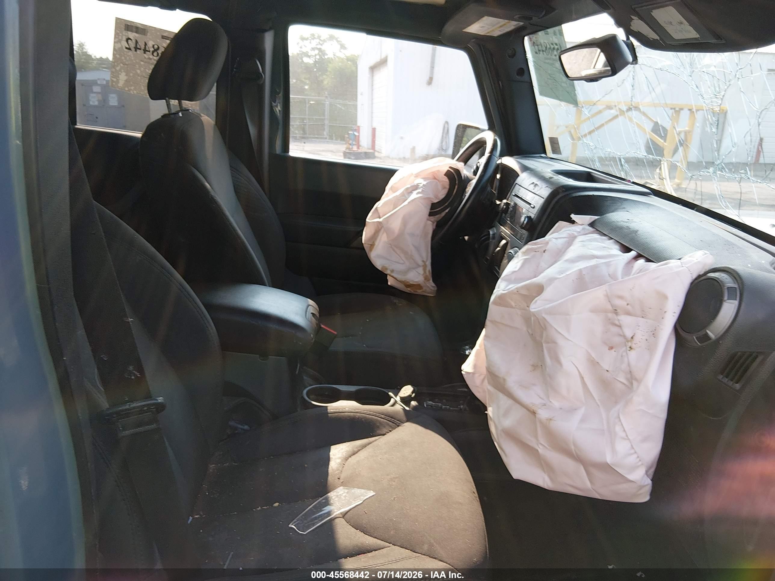 2015 Jeep Wrangler Unlimited Sport Серый vin: 1C4BJWDG0FL536468