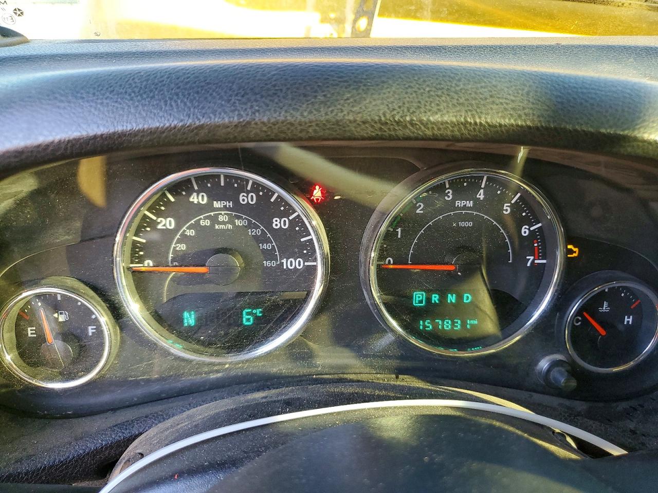 2015 Jeep Wrangler Unlimited Sport Yellow vin: 1C4BJWDG0FL553321