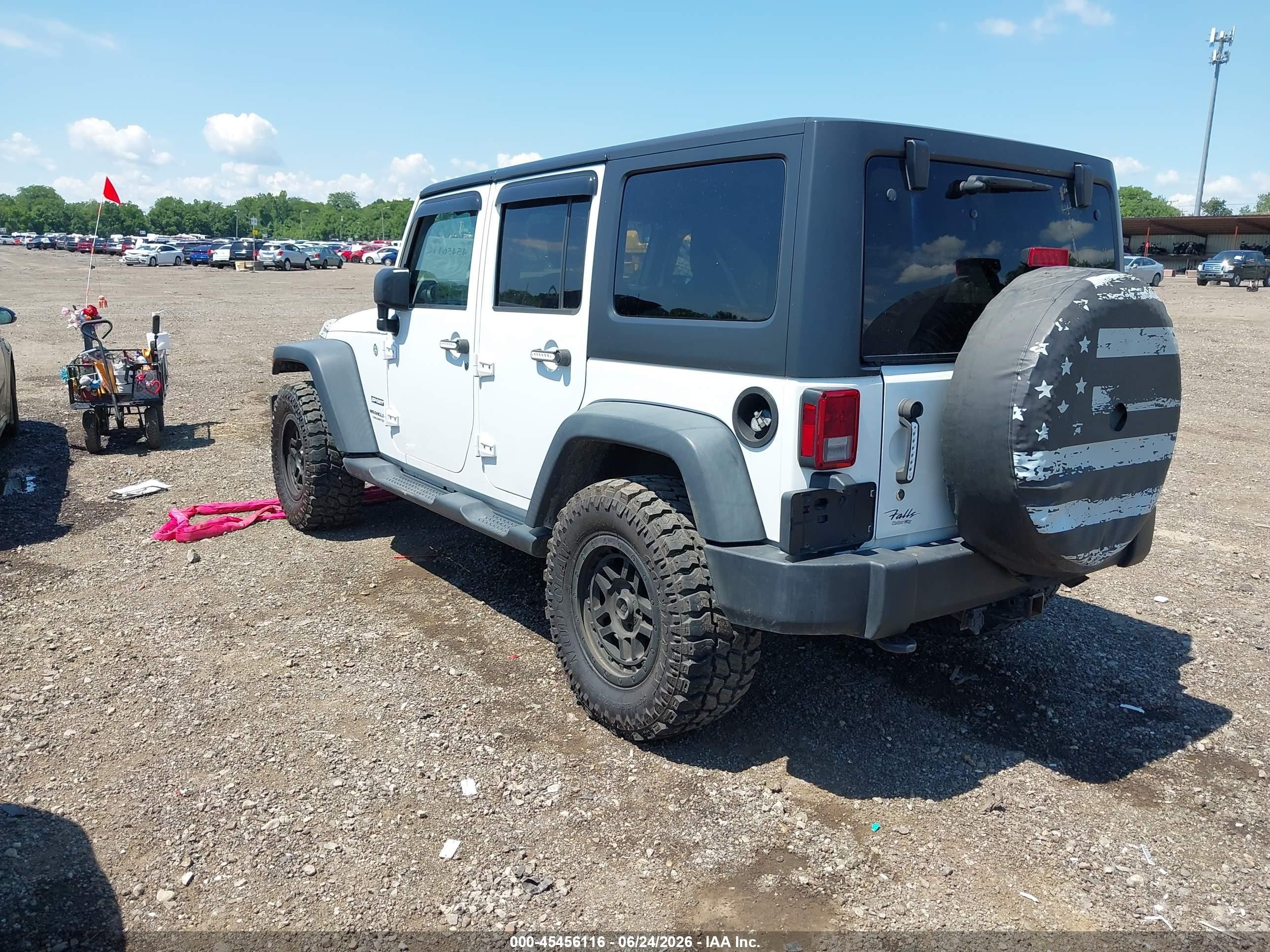 2015 Jeep Wrangler Unlimited Sport White vin: 1C4BJWDG0FL635811