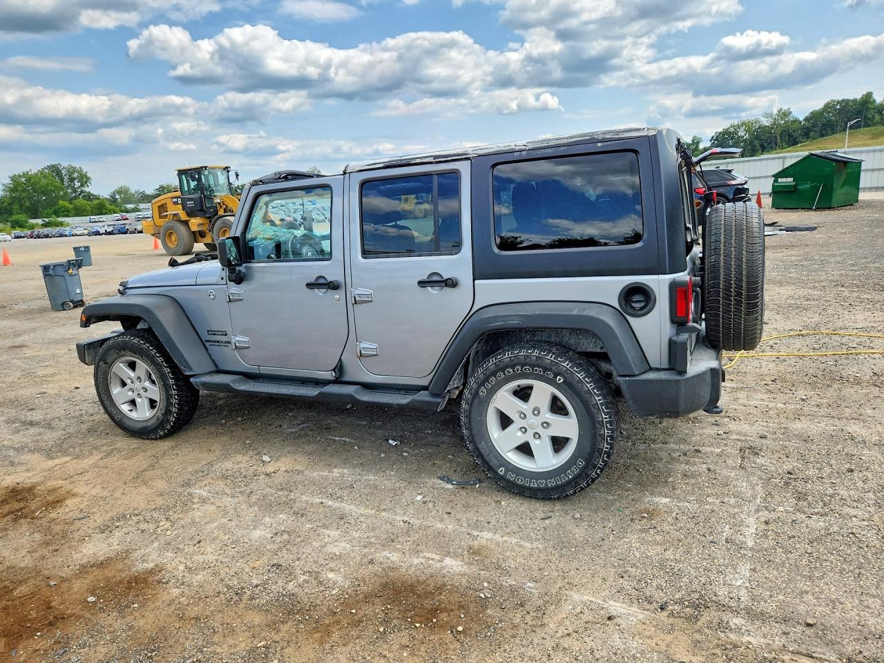 2015 Jeep Wrangler Unlimited Sport Серебряный vin: 1C4BJWDG0FL703184