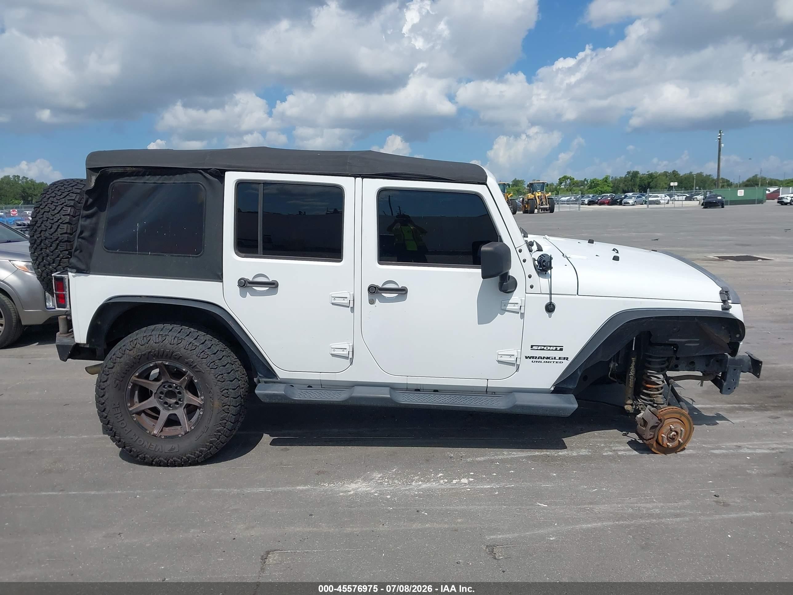 2015 Jeep Wrangler Unlimited Sport White vin: 1C4BJWDG0FL766964