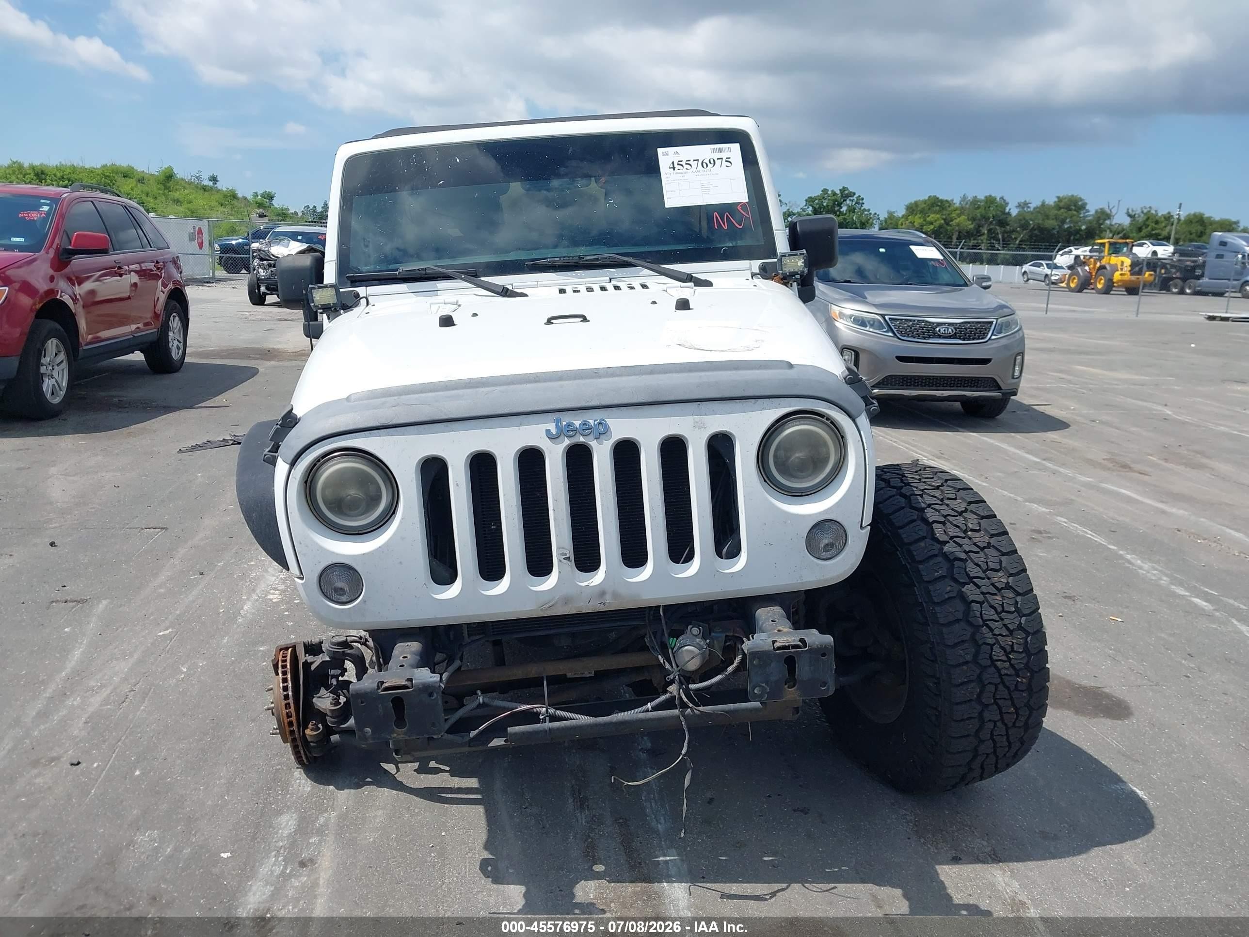 2015 Jeep Wrangler Unlimited Sport White vin: 1C4BJWDG0FL766964