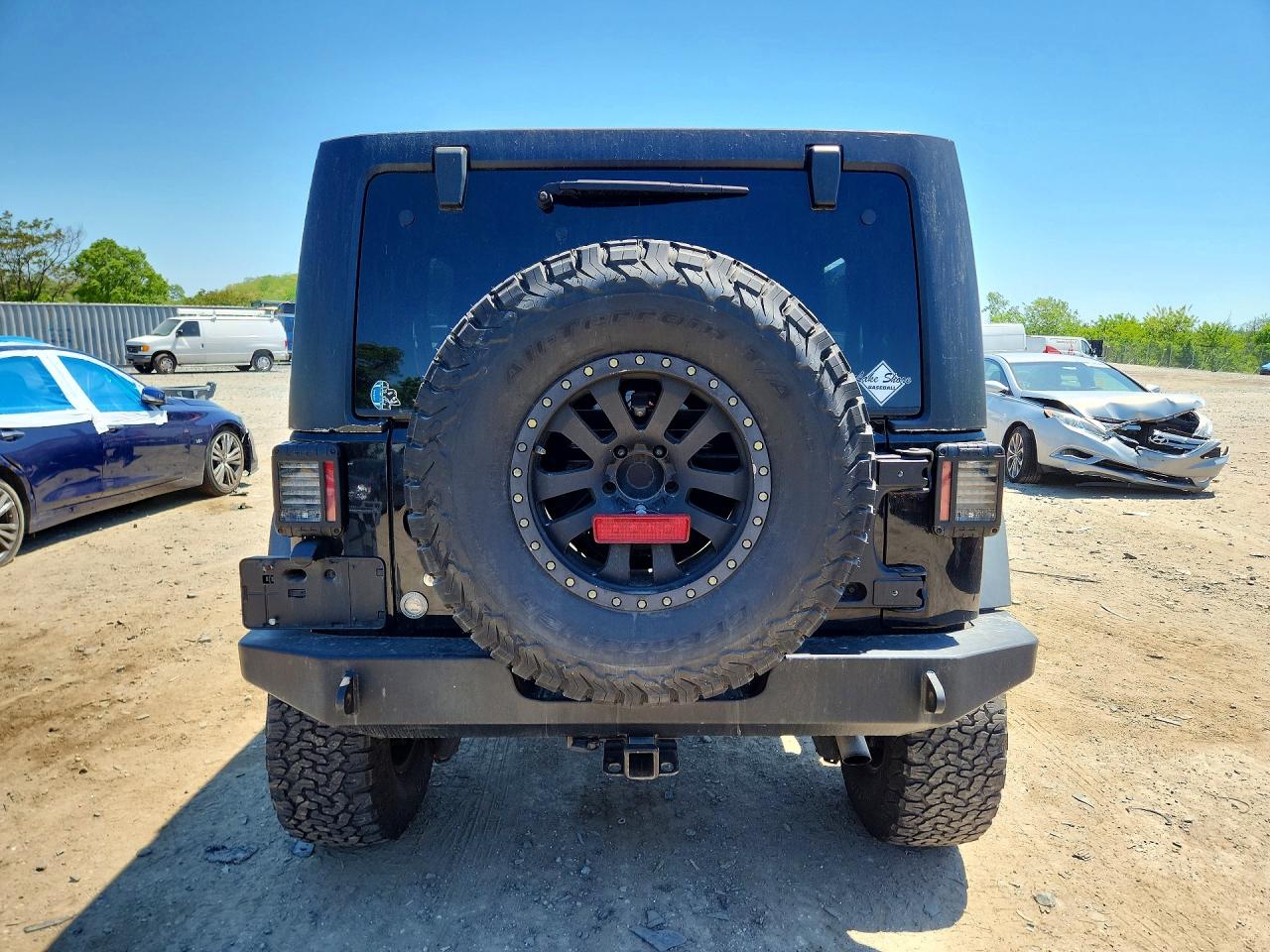 2016 Jeep Wrangler Sport Black vin: 1C4BJWDG0GL118316