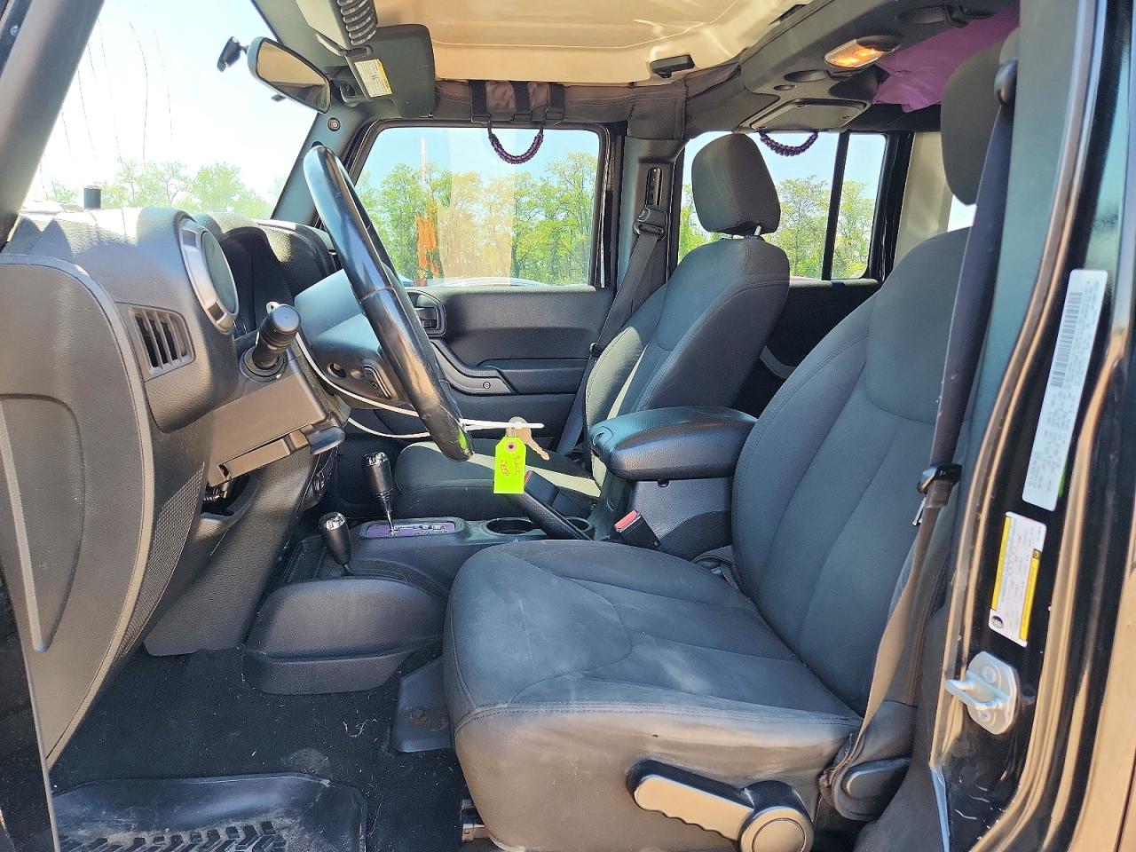 2016 Jeep Wrangler Sport Black vin: 1C4BJWDG0GL118316