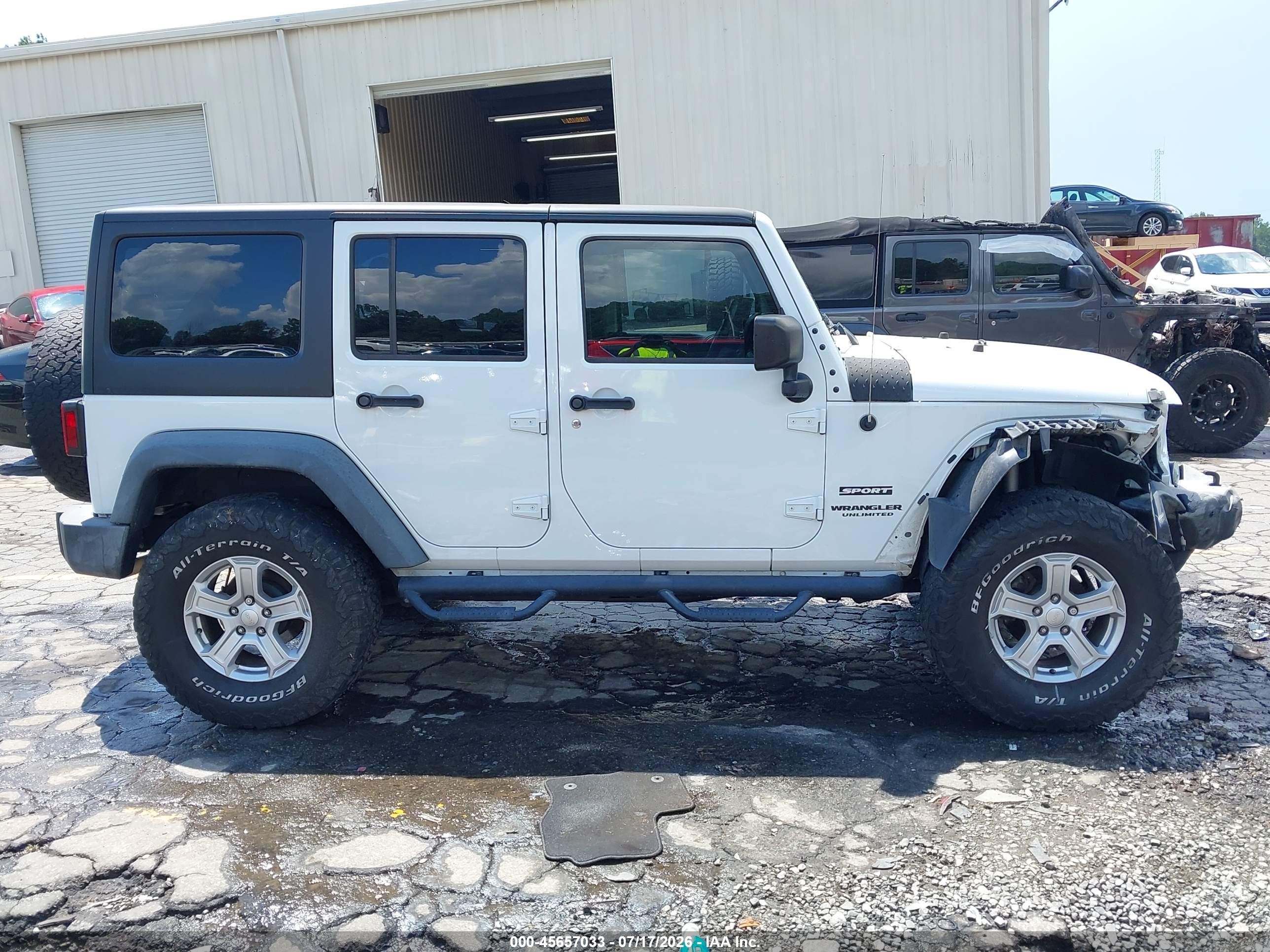 2016 Jeep Wrangler Unlimited Sport White vin: 1C4BJWDG0GL310318