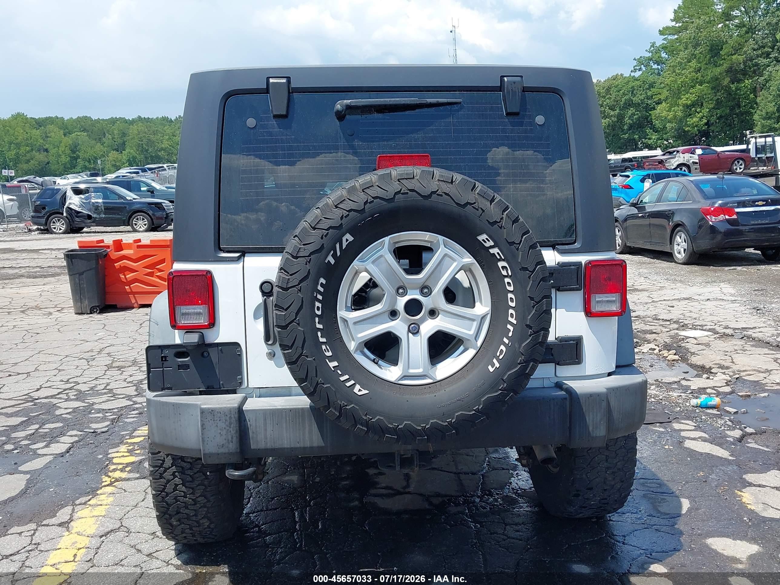 2016 Jeep Wrangler Unlimited Sport White vin: 1C4BJWDG0GL310318
