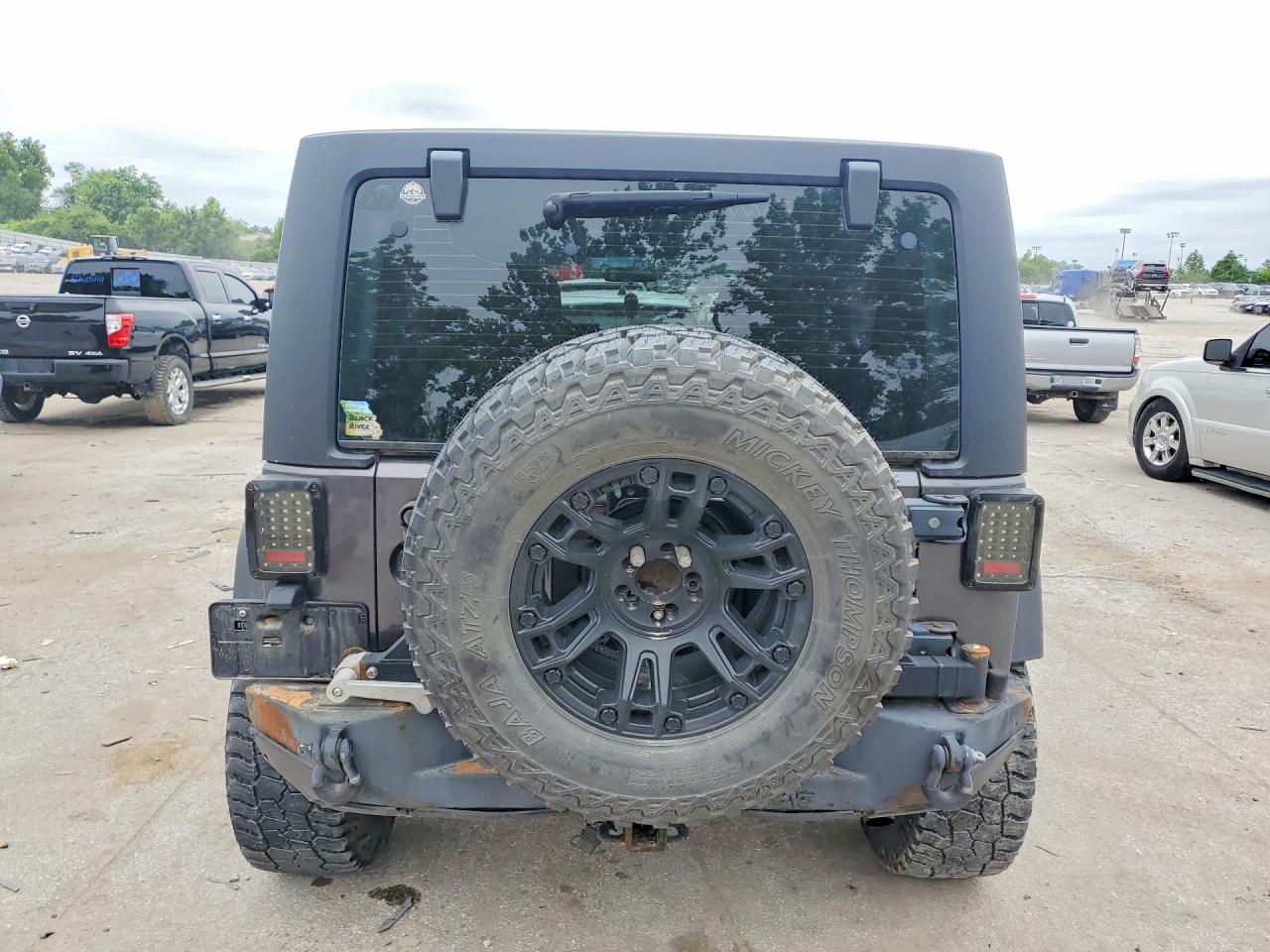 2017 Jeep Wrangler Unlimited Sport Gray vin: 1C4BJWDG0HL569571