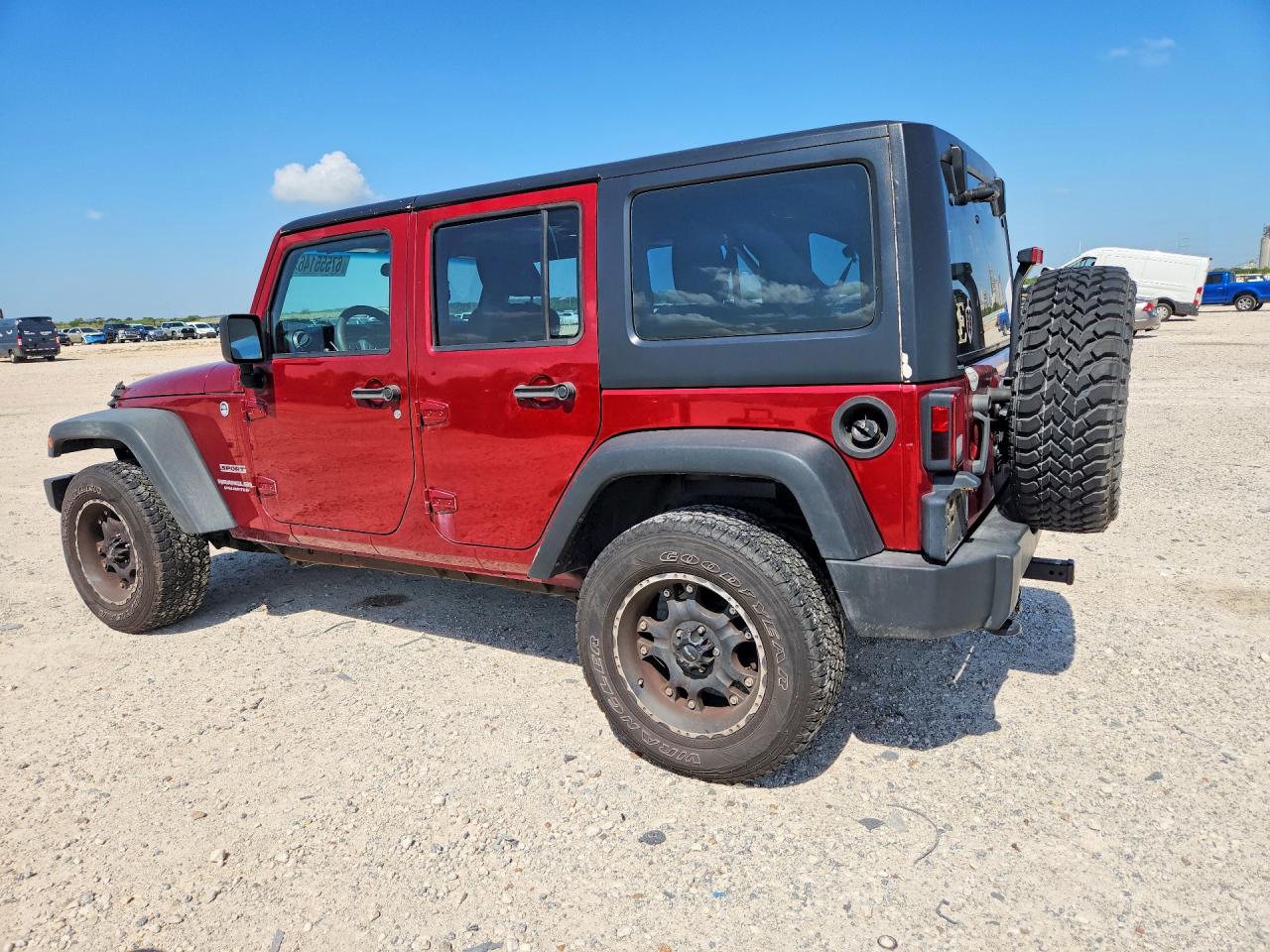 2012 Jeep Wrangler Unlimited Sport Red vin: 1C4BJWDG1CL136754