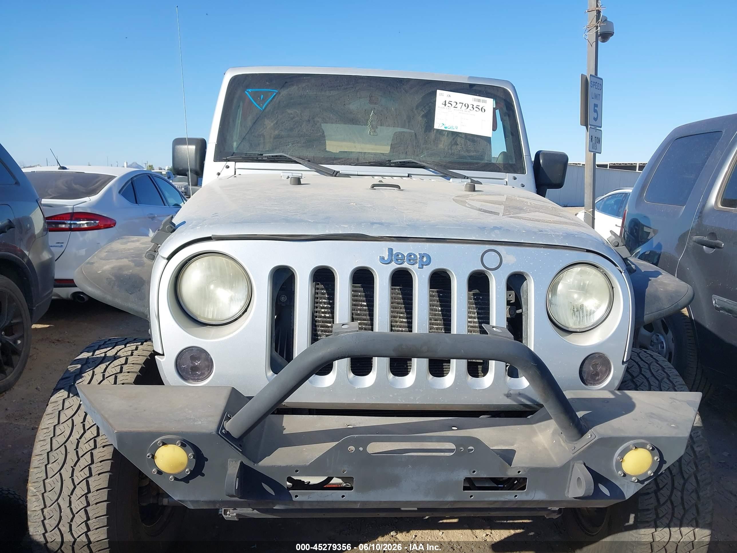 2012 Jeep Wrangler Unlimited Sport Gray vin: 1C4BJWDG1CL217012