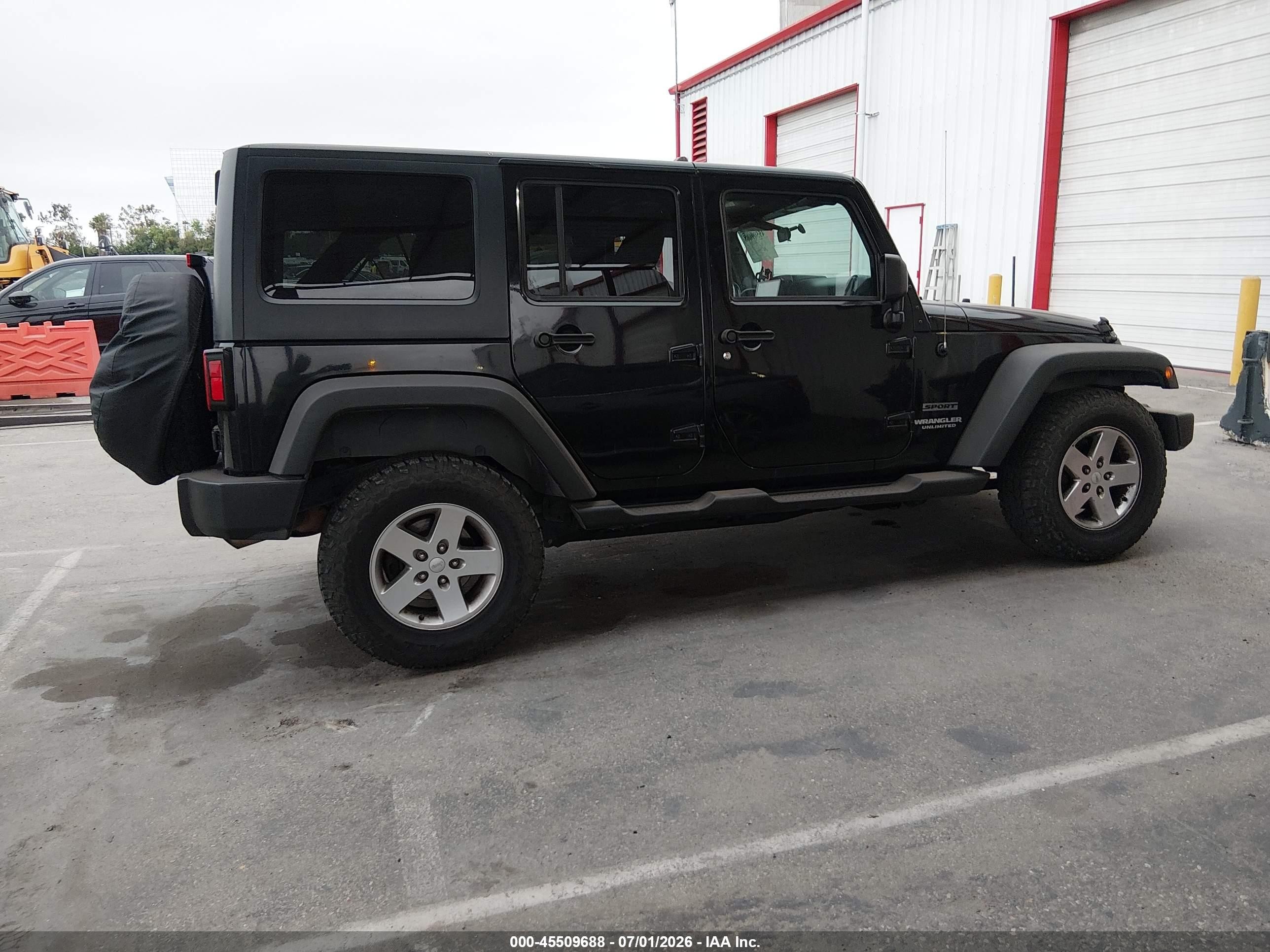 2012 Jeep Wrangler Unlimited Sport Black vin: 1C4BJWDG1CL266730