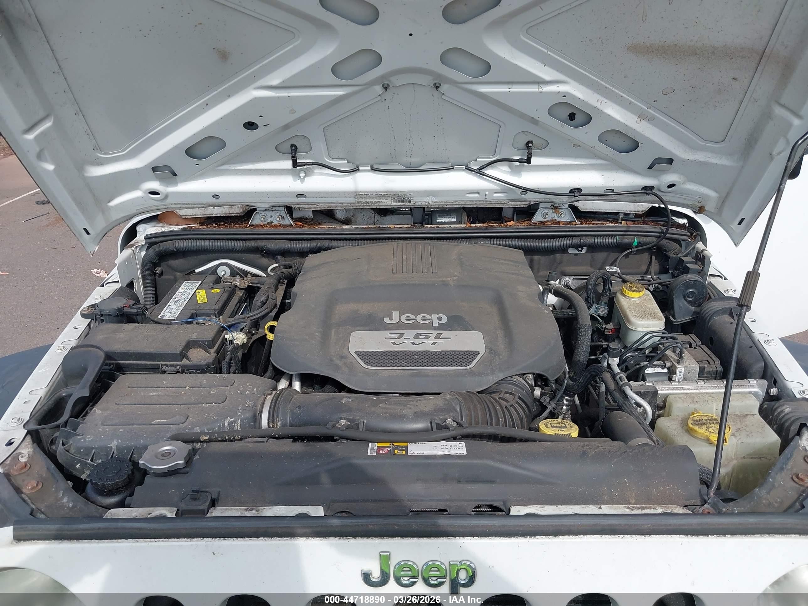 2013 Jeep Wrangler Unlimited Sport White vin: 1C4BJWDG1DL550764