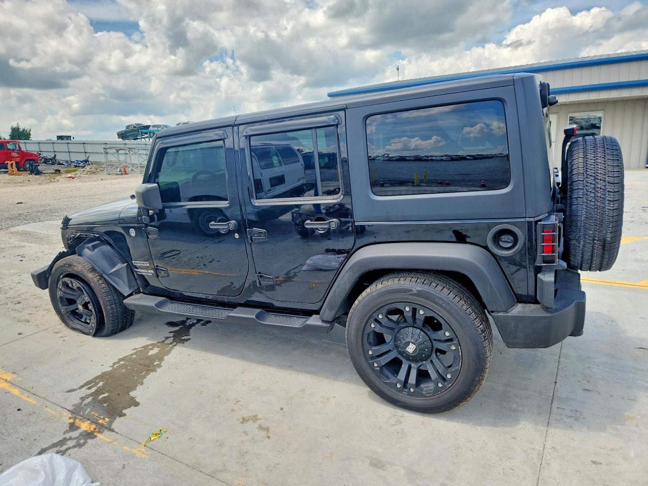2013 Jeep Wrangler Unlimited Sport Black vin: 1C4BJWDG1DL577902