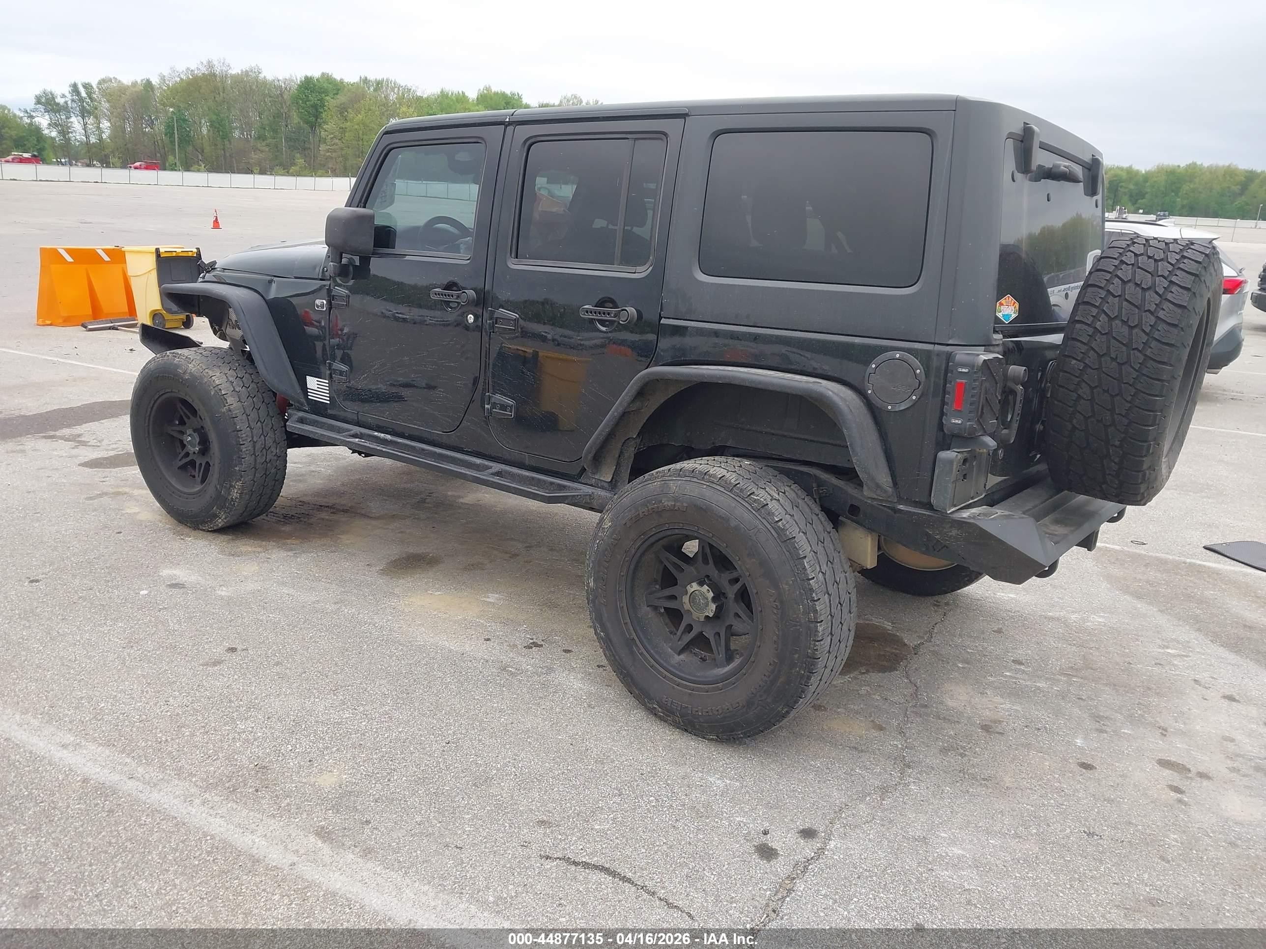 2013 Jeep Wrangler Unlimited Freedom Edition Black vin: 1C4BJWDG1DL628783