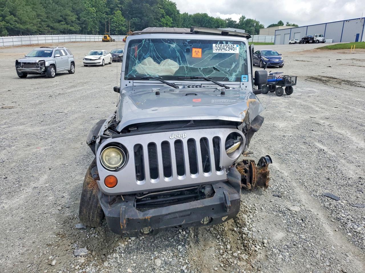 2013 Jeep Wrangler Unlimited Sport Silver vin: 1C4BJWDG1DL673674