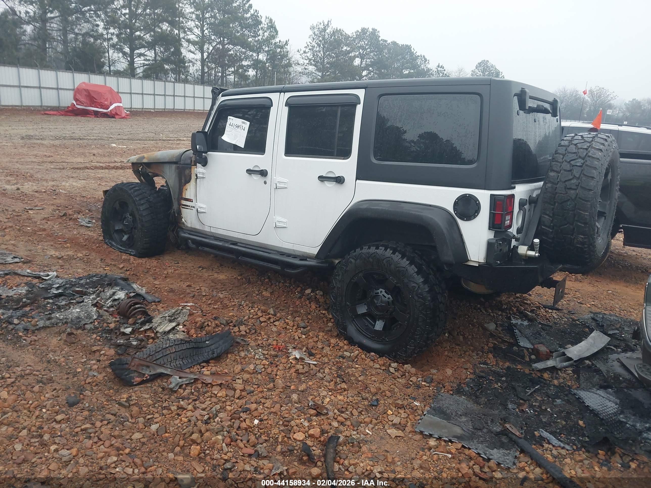 2013 Jeep Wrangler Unlimited Sport White vin: 1C4BJWDG1DL699773