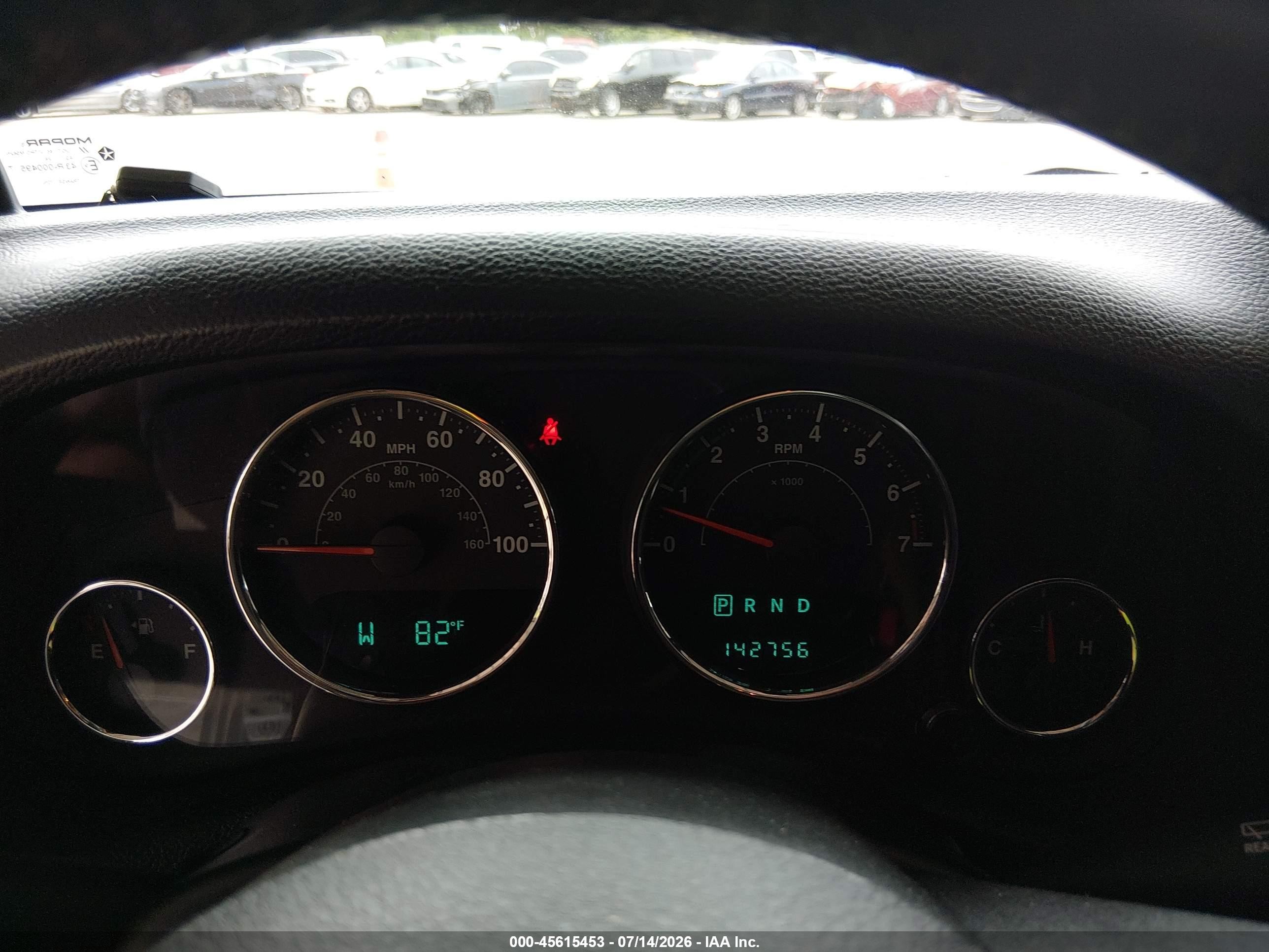 2013 Jeep Wrangler Unlimited Sport Silver vin: 1C4BJWDG1DL701604