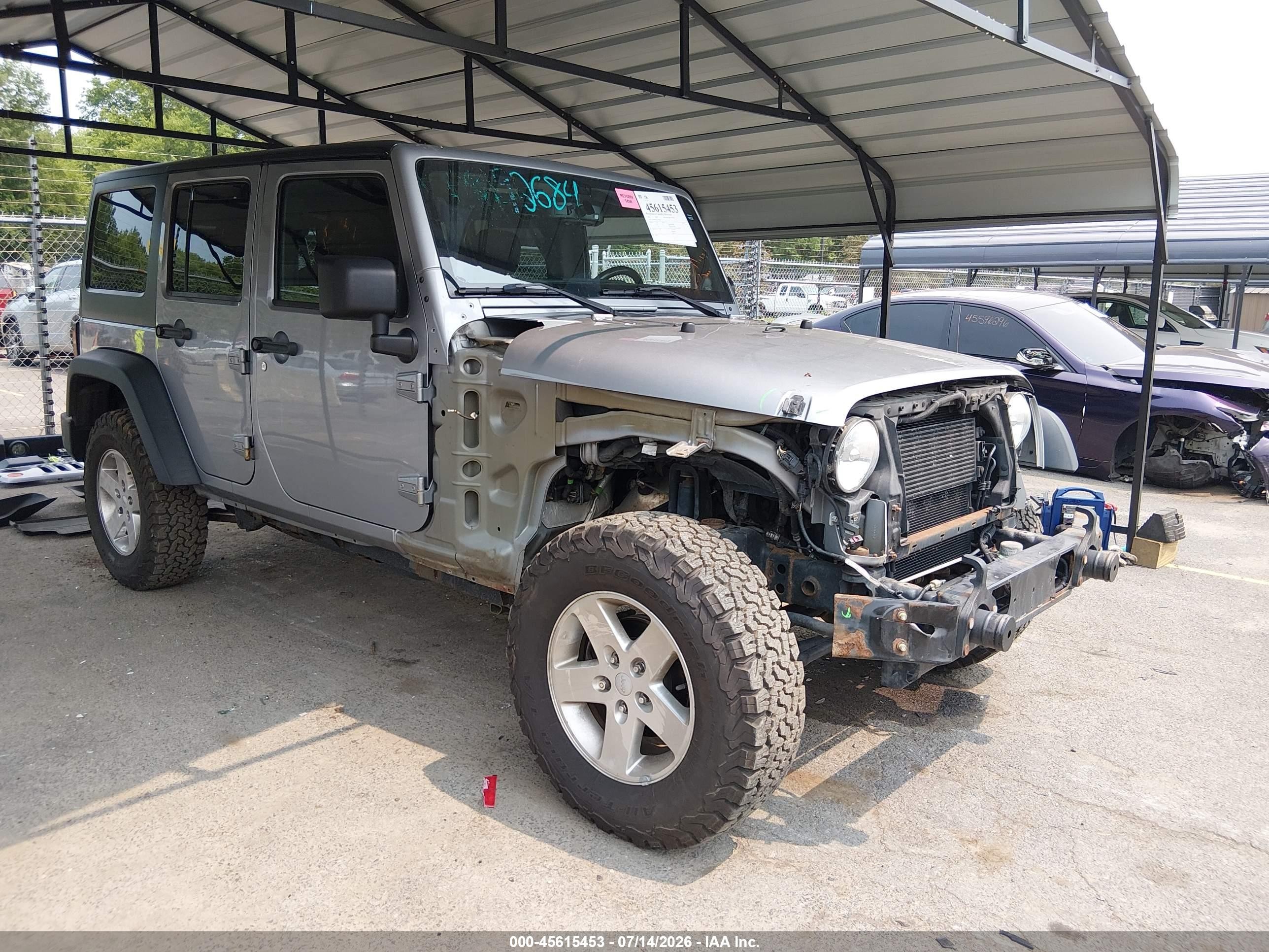 2013 Jeep Wrangler Unlimited Sport Silver vin: 1C4BJWDG1DL701604