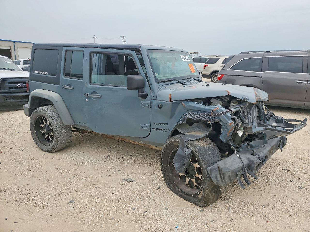 2014 Jeep Wrangler Unlimited Sport Gray vin: 1C4BJWDG1EL173371