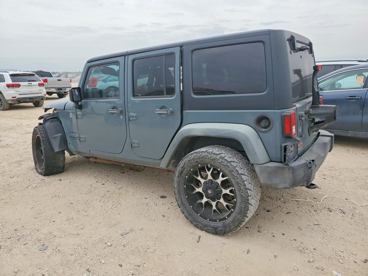 2014 Jeep Wrangler Unlimited Sport Gray vin: 1C4BJWDG1EL173371