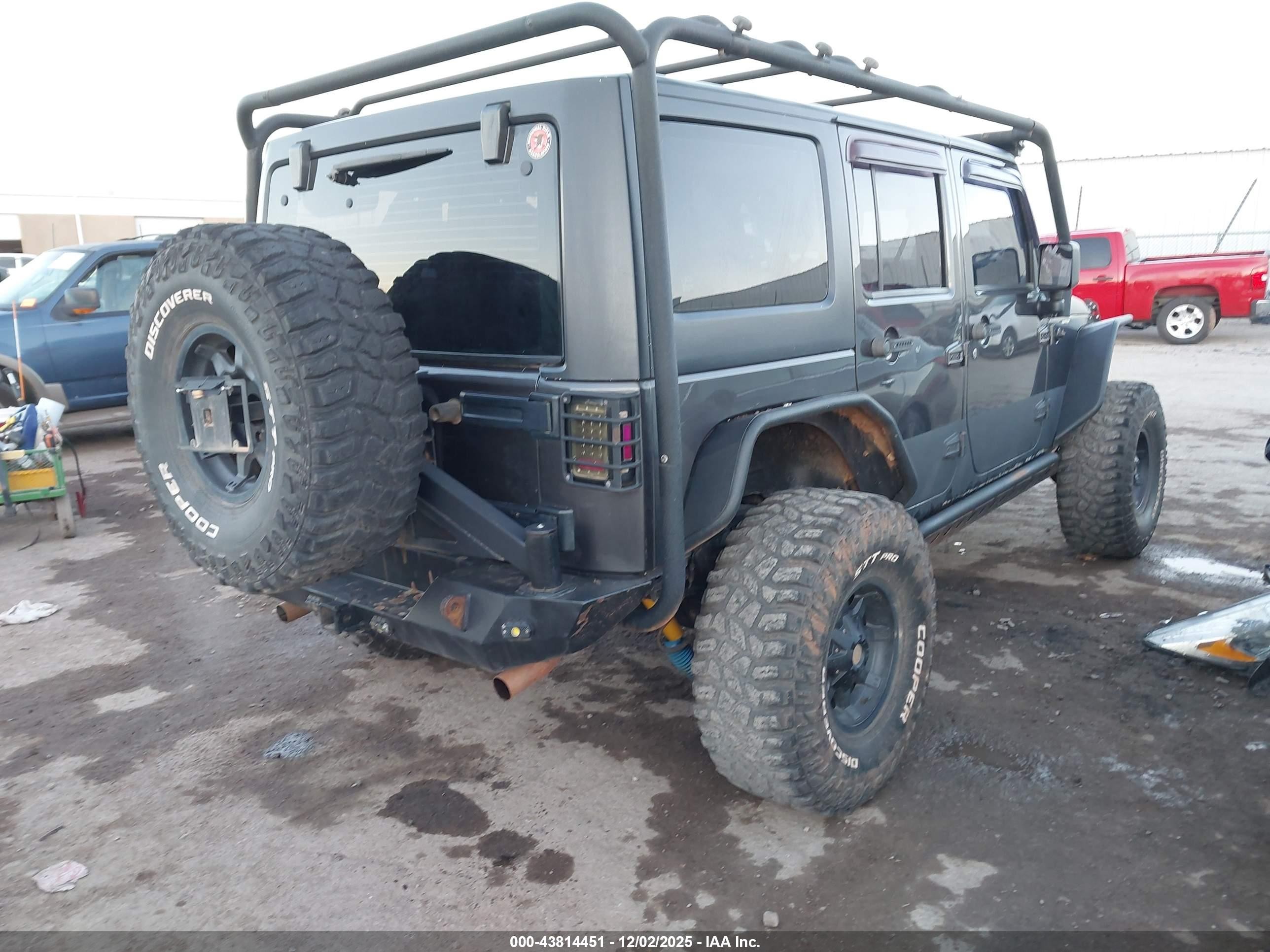 2014 Jeep Wrangler Unlimited Sport Gray vin: 1C4BJWDG1EL192714