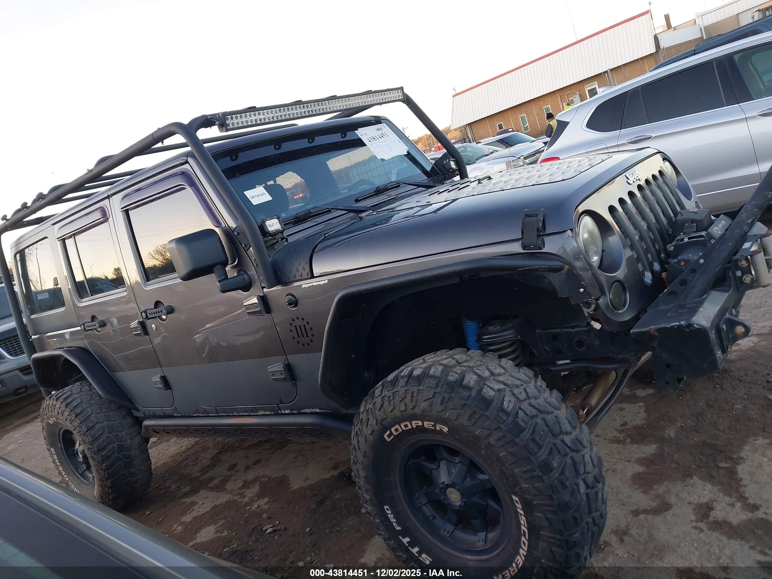 2014 Jeep Wrangler Unlimited Sport Gray vin: 1C4BJWDG1EL192714