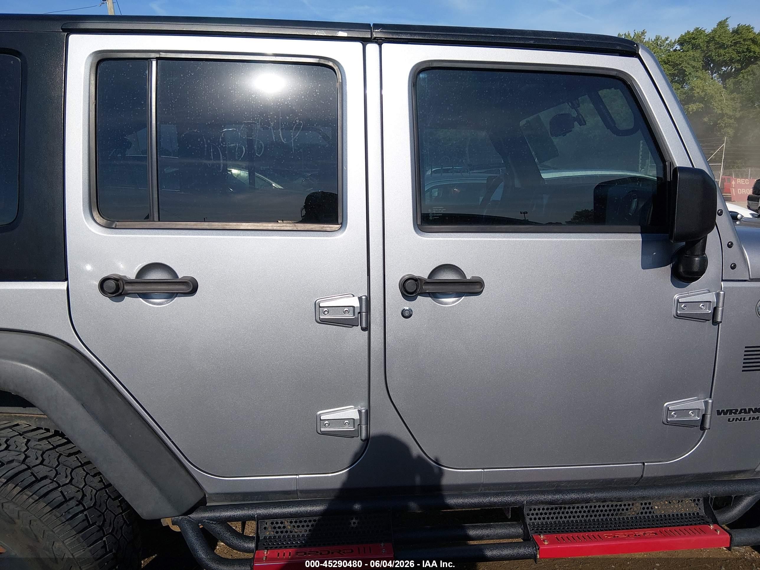 2014 Jeep Wrangler Unlimited Sport Gray vin: 1C4BJWDG1EL208846