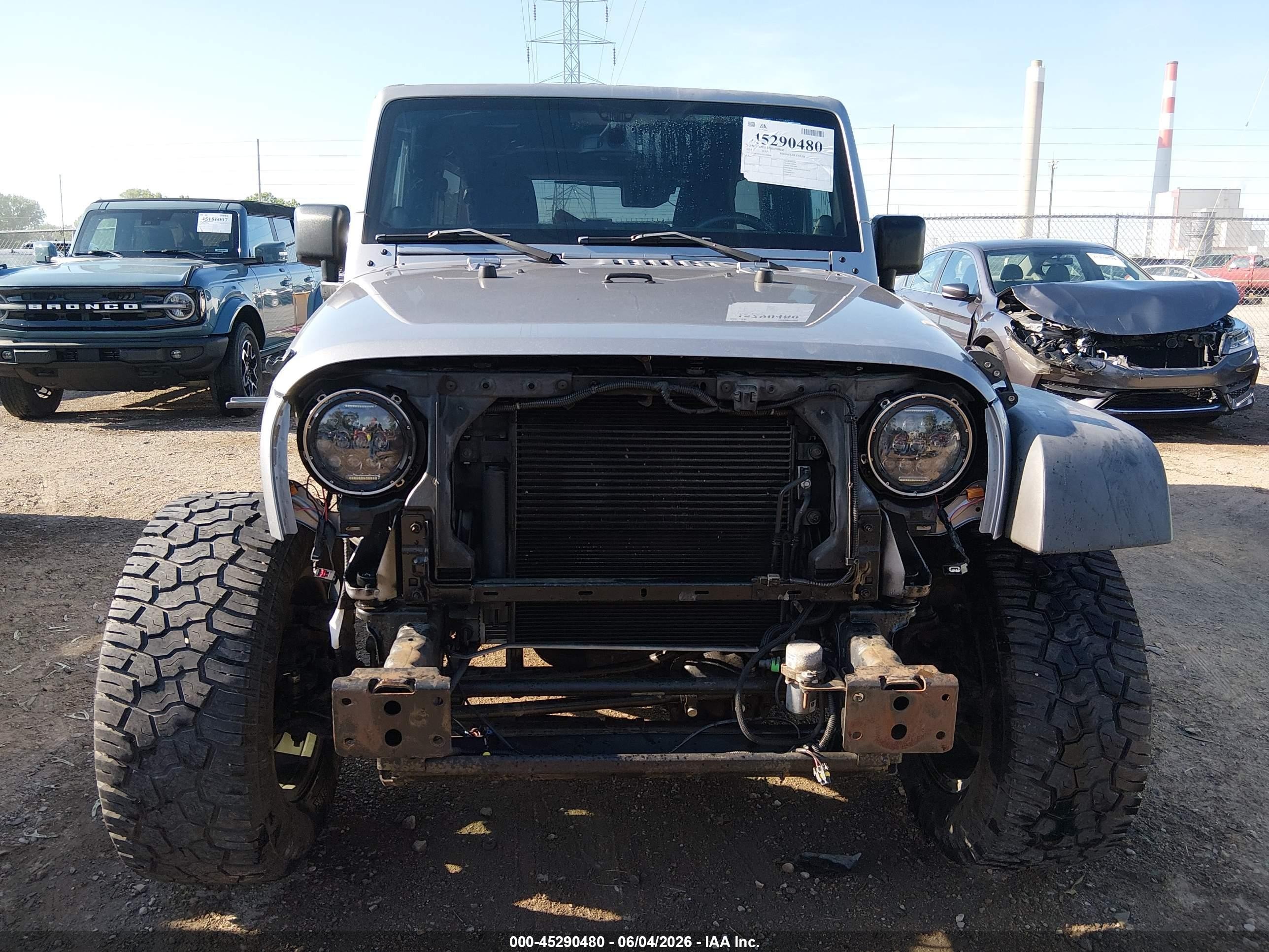 2014 Jeep Wrangler Unlimited Sport Gray vin: 1C4BJWDG1EL208846
