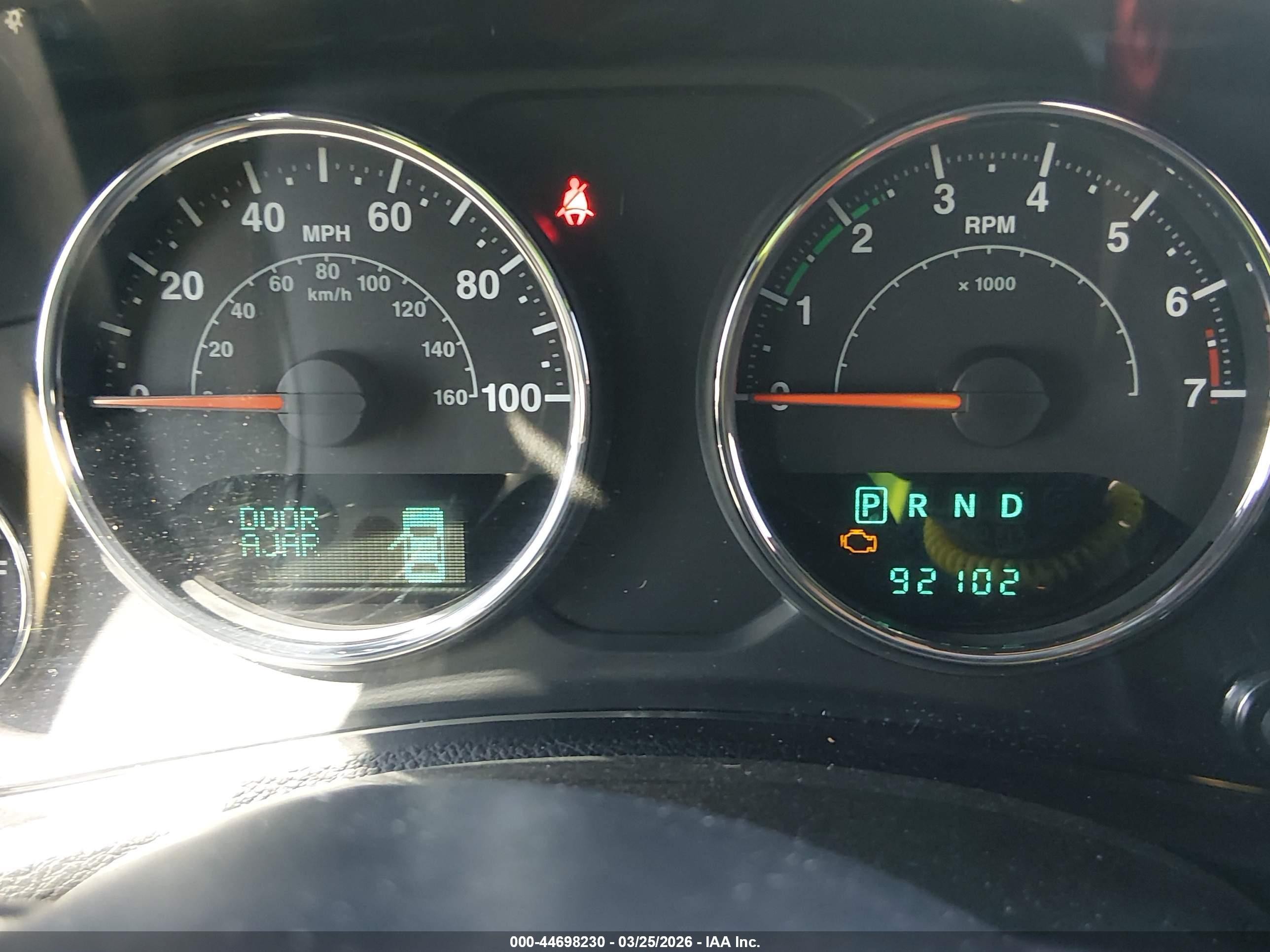 2014 Jeep Wrangler Unlimited Sport Yellow vin: 1C4BJWDG1EL236436