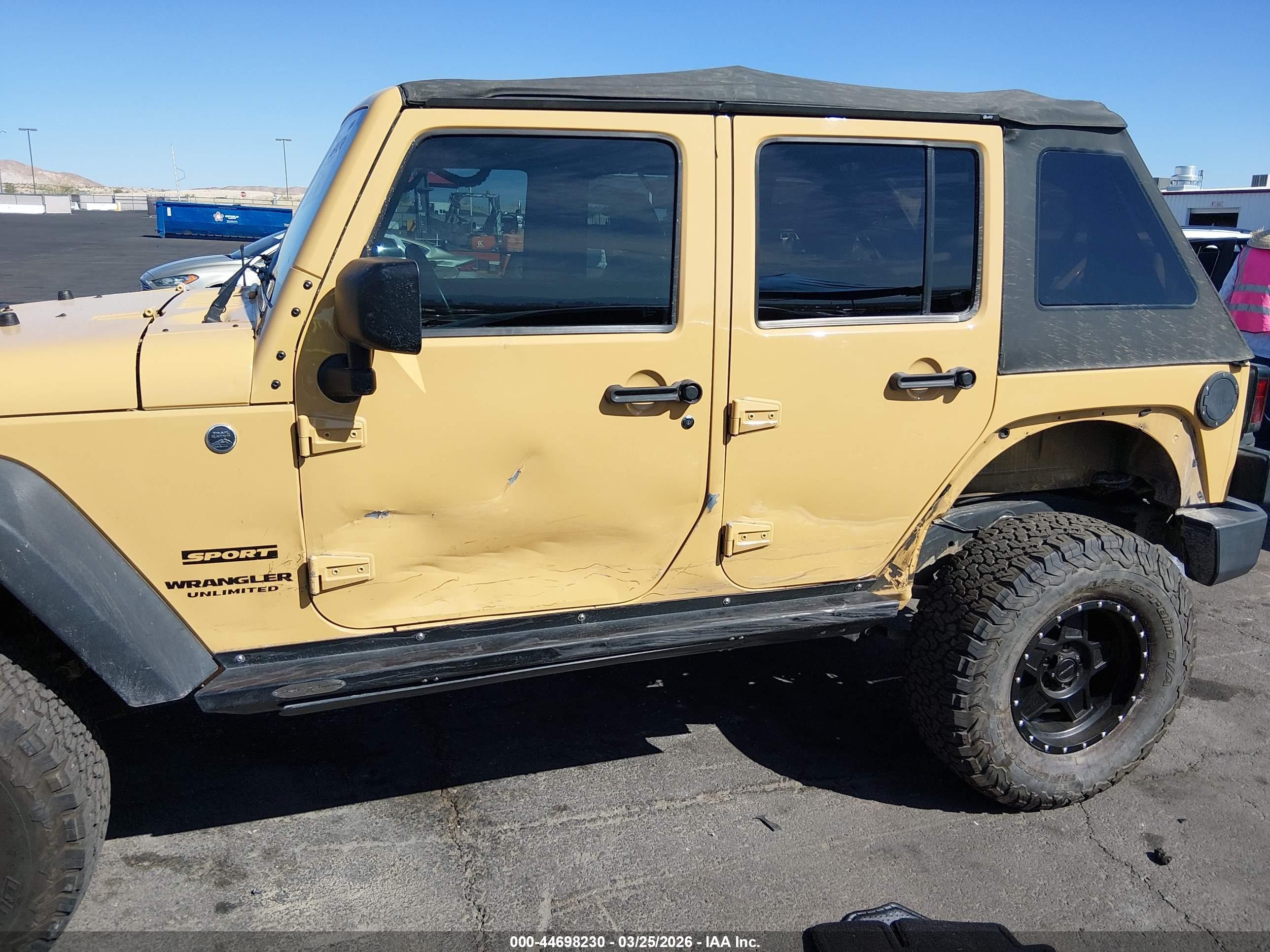 2014 Jeep Wrangler Unlimited Sport Yellow vin: 1C4BJWDG1EL236436