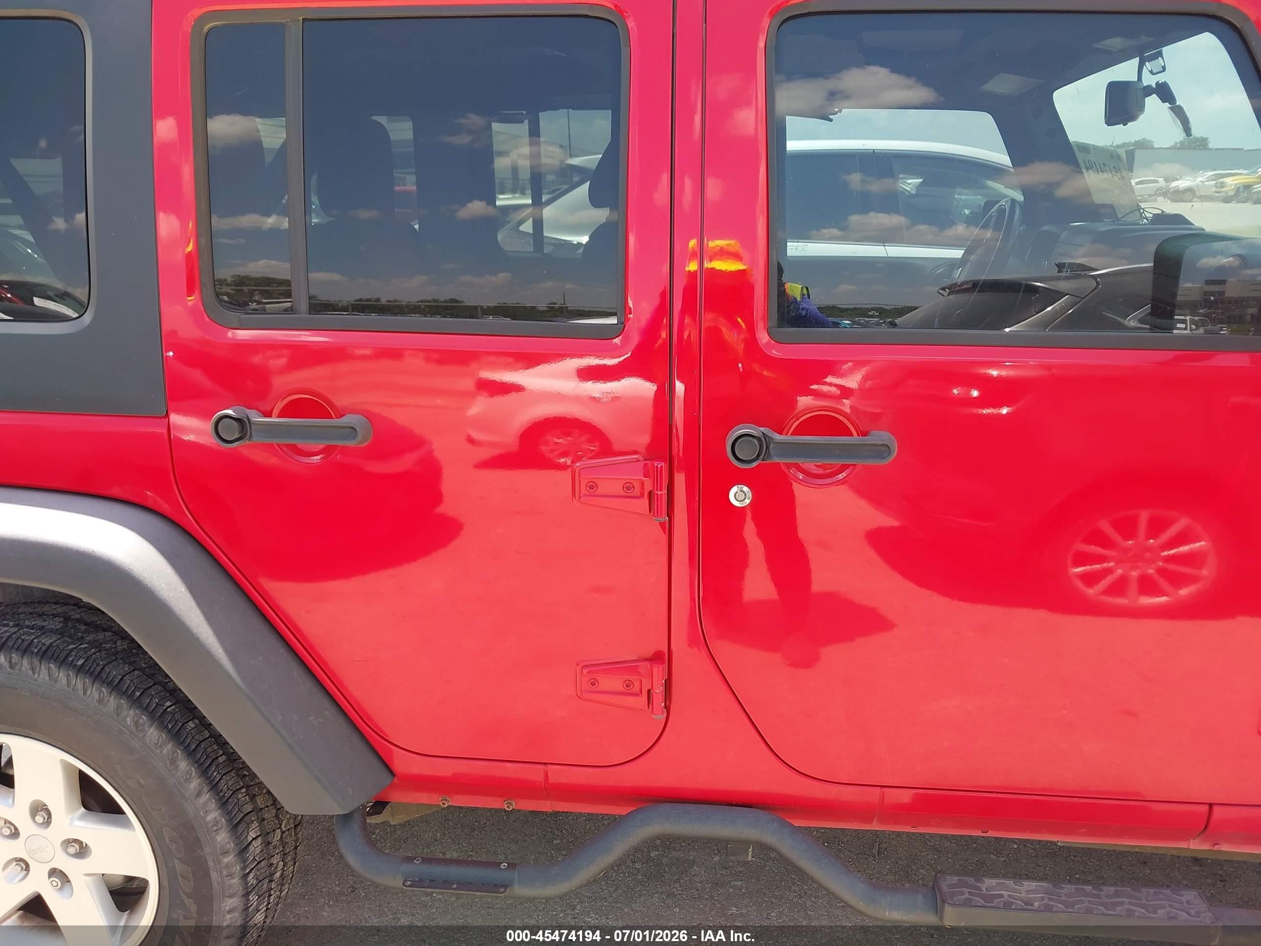 2015 Jeep Wrangler Unlimited Sport Red vin: 1C4BJWDG1FL508243