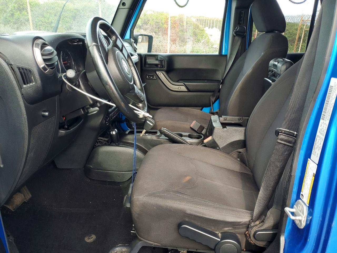 2015 Jeep Wrangler Unlimited Sport Blue vin: 1C4BJWDG1FL550704
