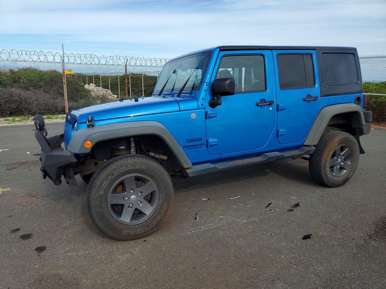 2015 Jeep Wrangler Unlimited Sport Blue vin: 1C4BJWDG1FL550704