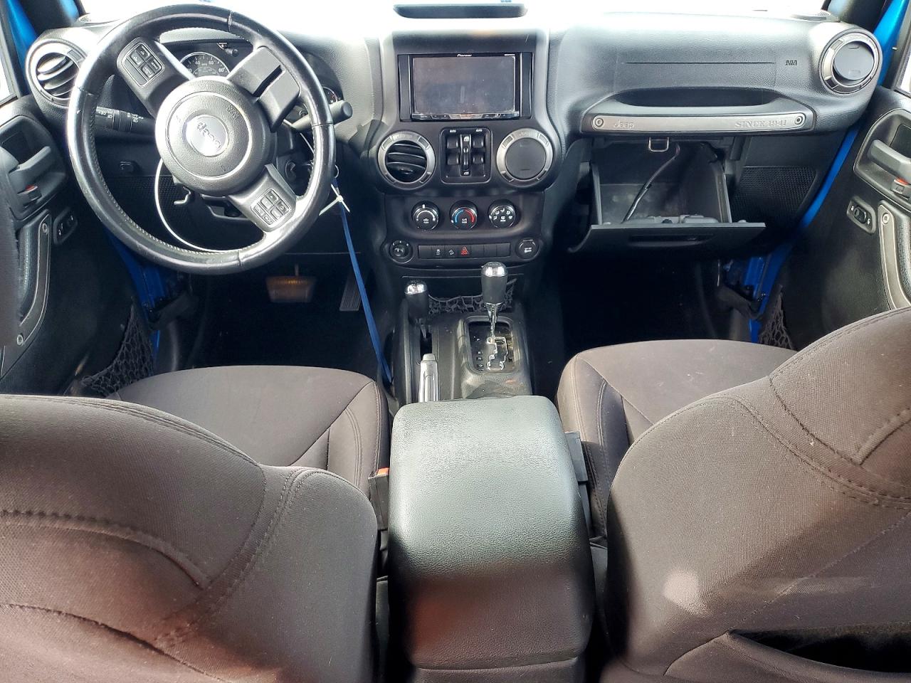 2015 Jeep Wrangler Unlimited Sport Blue vin: 1C4BJWDG1FL550704