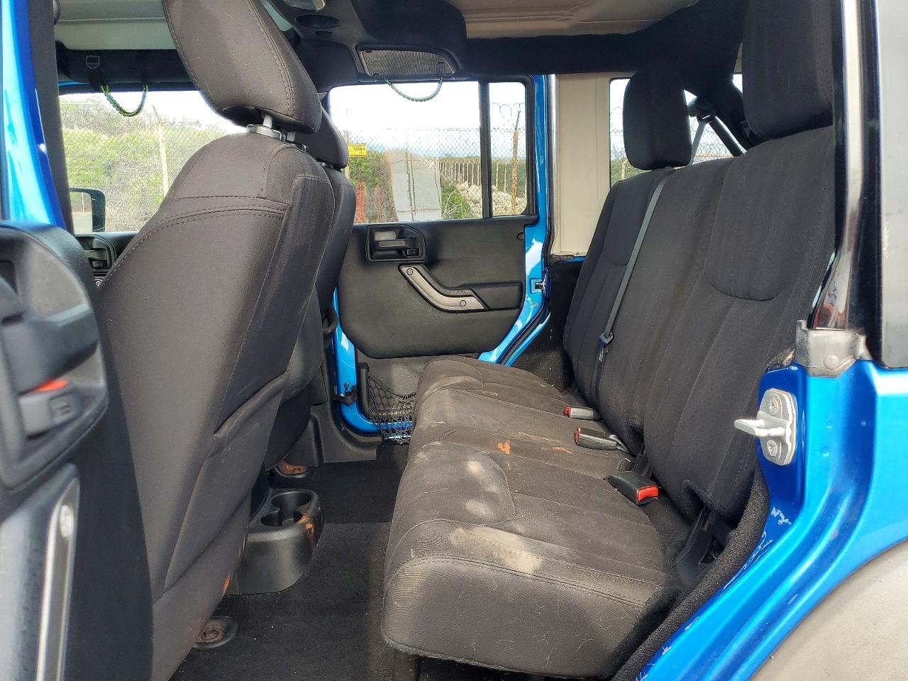 2015 Jeep Wrangler Unlimited Sport Blue vin: 1C4BJWDG1FL550704