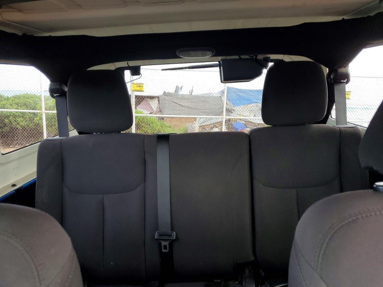 2015 Jeep Wrangler Unlimited Sport Blue vin: 1C4BJWDG1FL550704