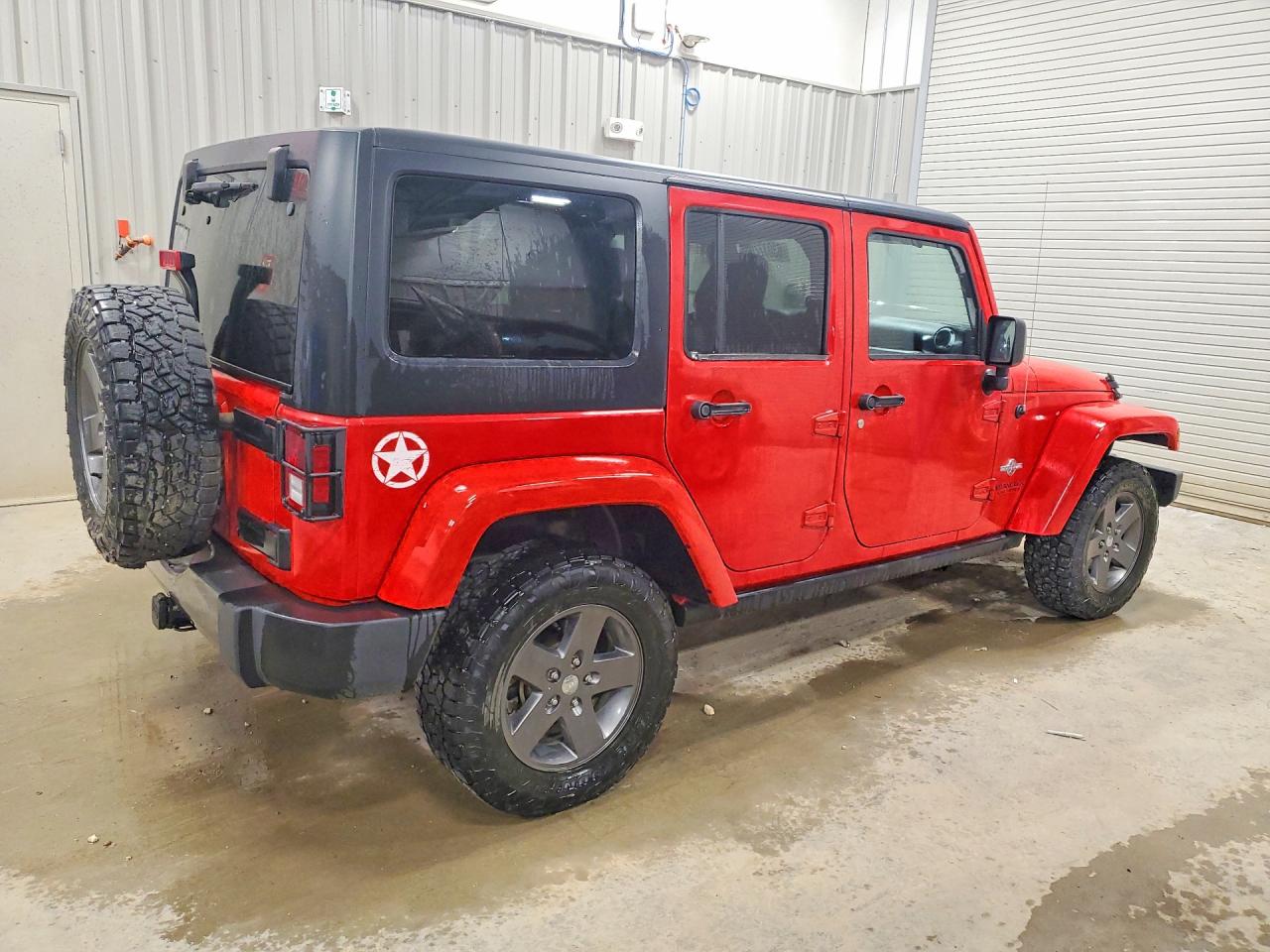 2015 Jeep Wrangler Unlimited Sport Red vin: 1C4BJWDG1FL598994