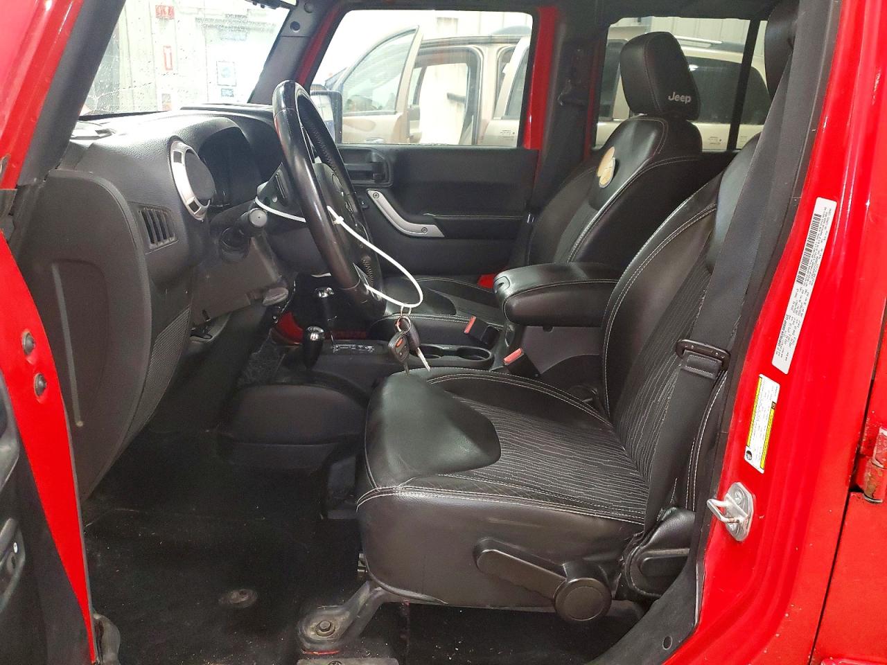 2015 Jeep Wrangler Unlimited Sport Red vin: 1C4BJWDG1FL598994