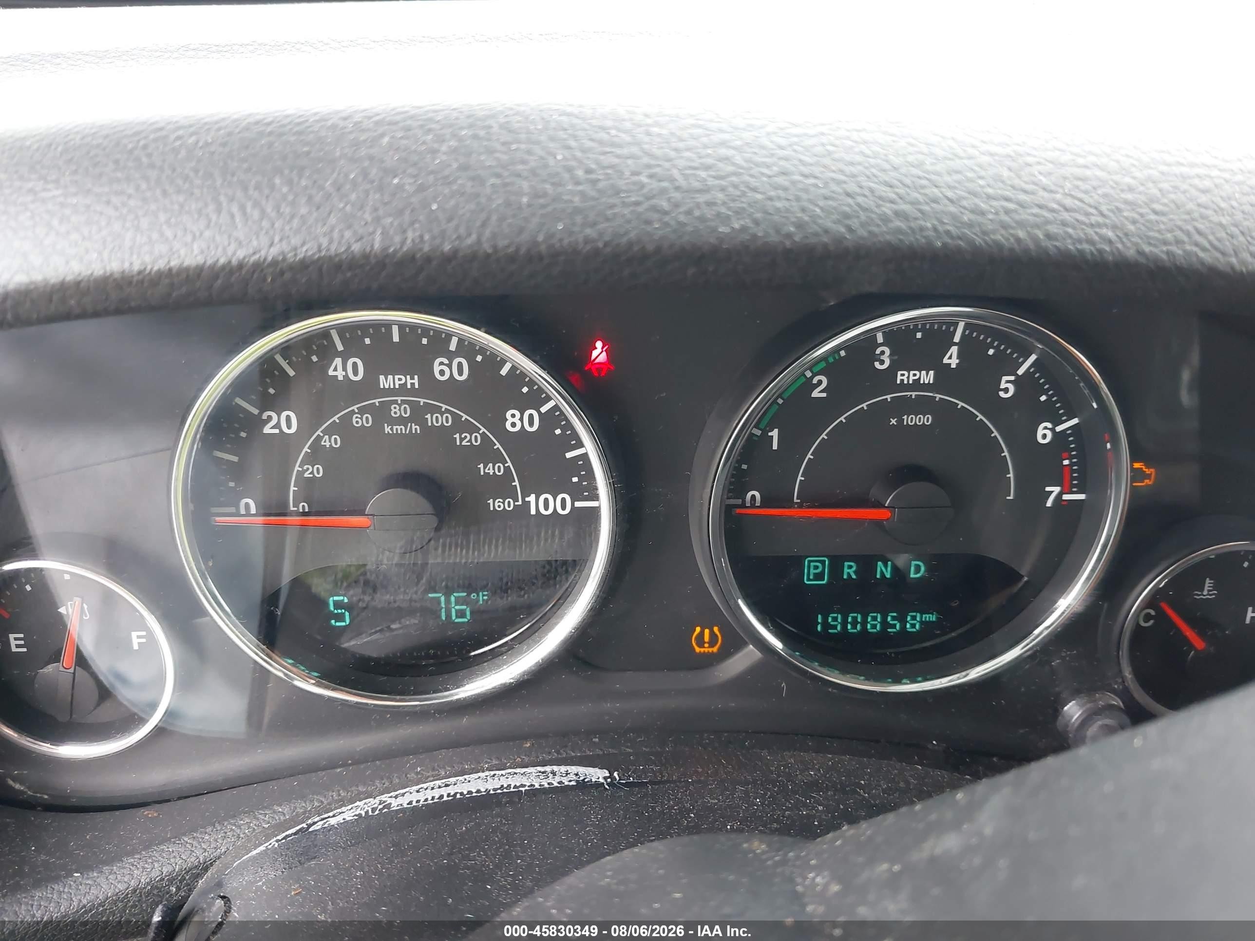2015 Jeep Wrangler Unlimited Sport Silver vin: 1C4BJWDG1FL760963